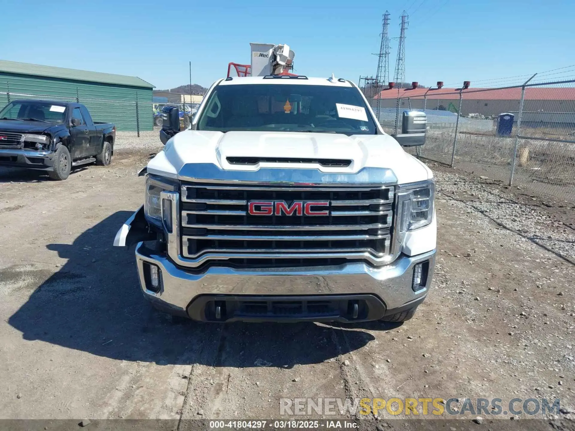 12 fotografías del automóvil dañado 1GT49NEY2PF124460 GMC SIERRA 2500HD 2023