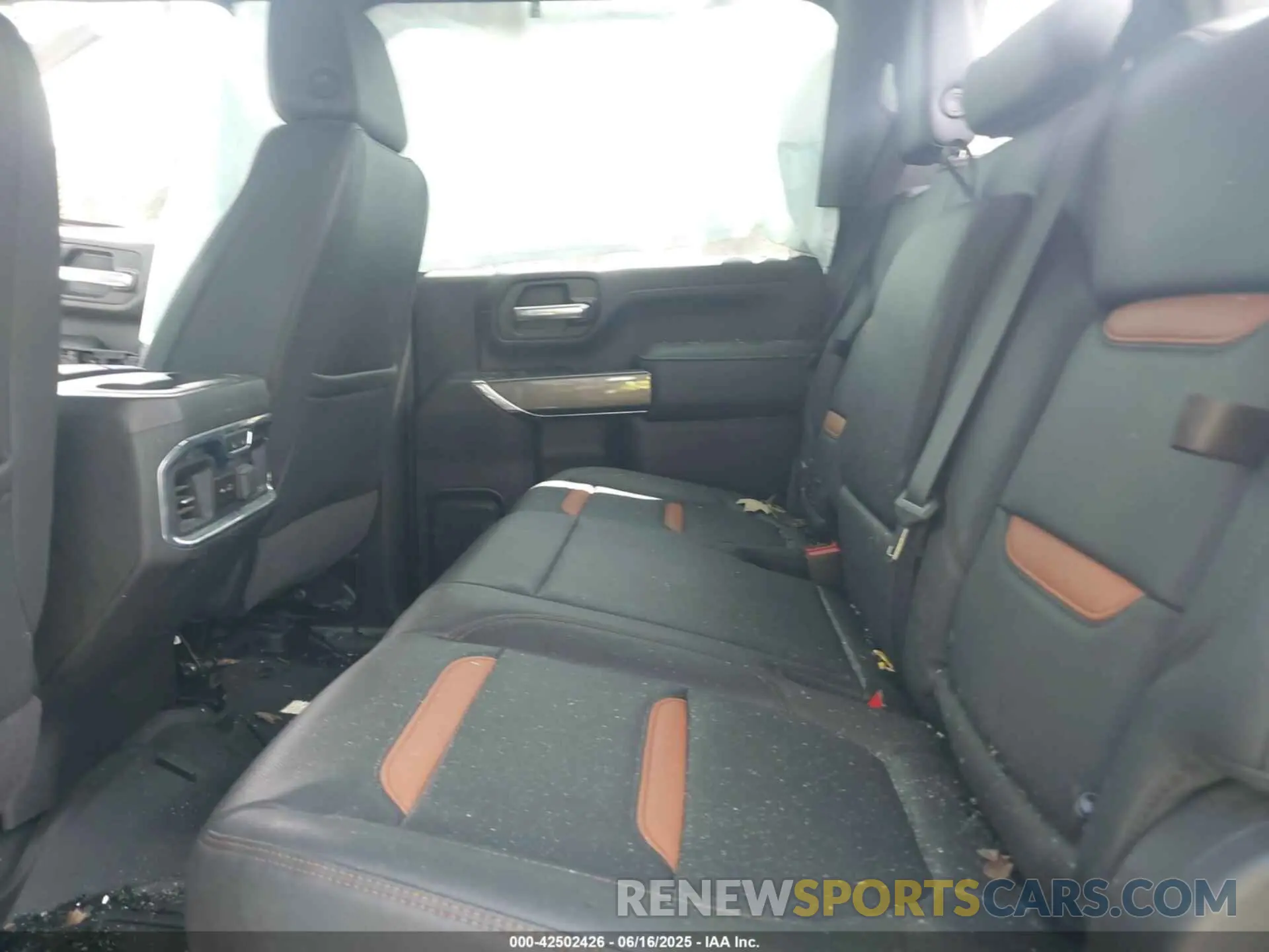 7 fotografías del automóvil dañado 1GT49PEY2PF112076 GMC SIERRA 2500HD 2023