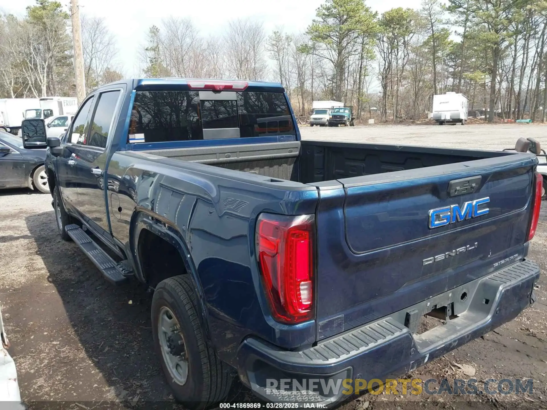 14 fotografías del automóvil dañado 1GT49RE79PF169801 GMC SIERRA 2500HD 2023