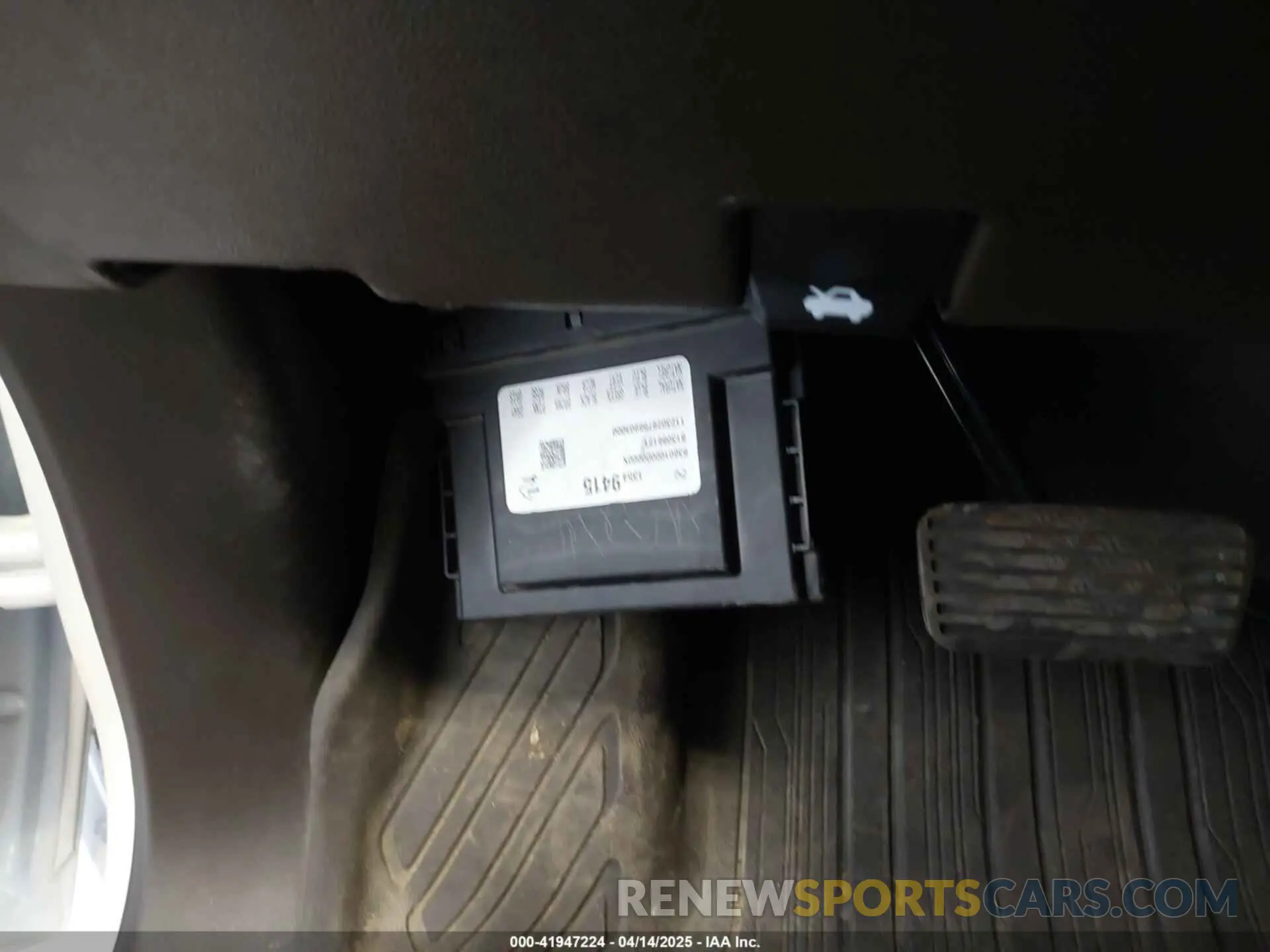 11 fotografías del automóvil dañado 1GT49REY0PF241431 GMC SIERRA 2500HD 2023
