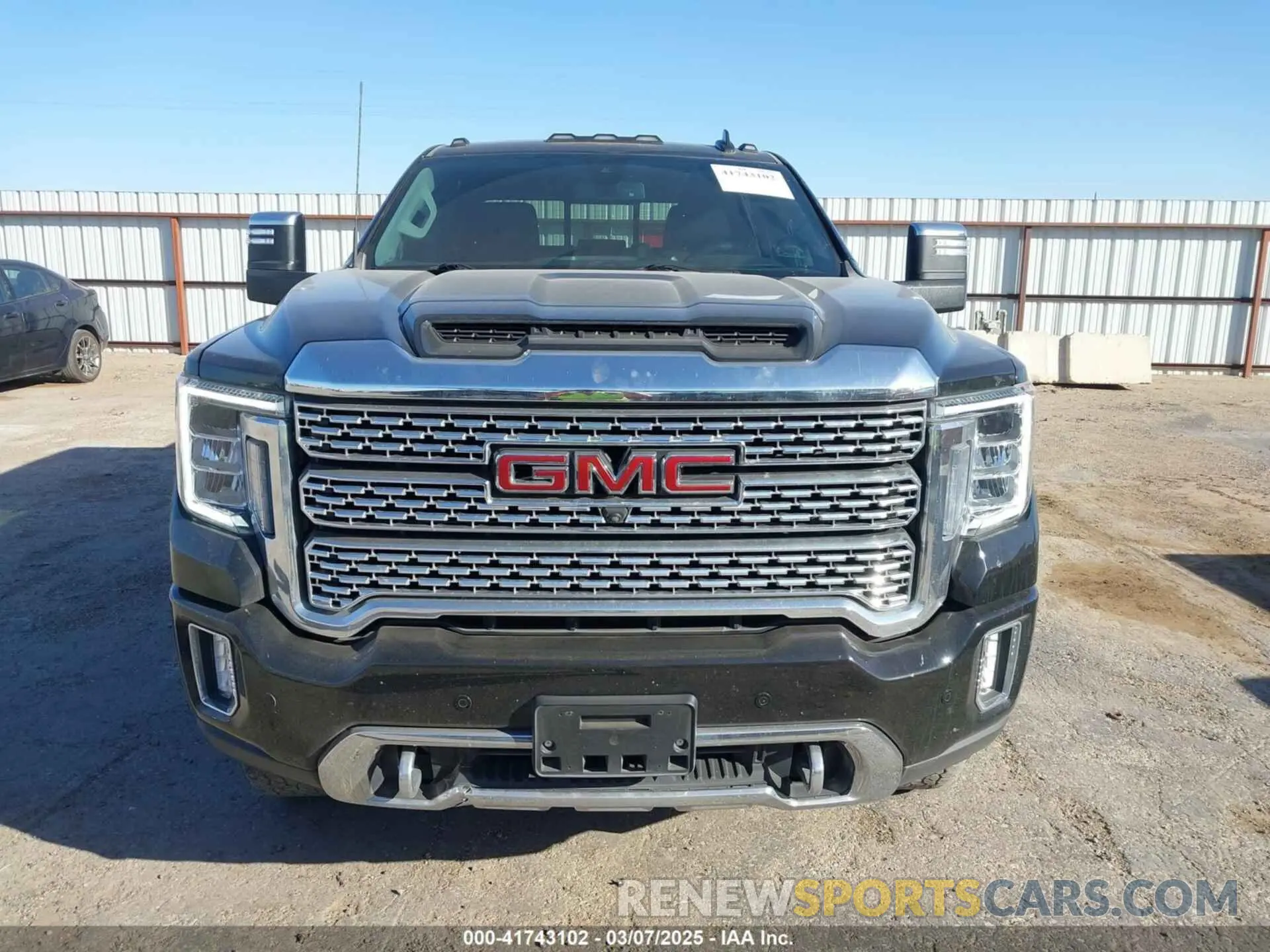 12 fotografías del automóvil dañado 1GT49REY1PF159174 GMC SIERRA 2500HD 2023