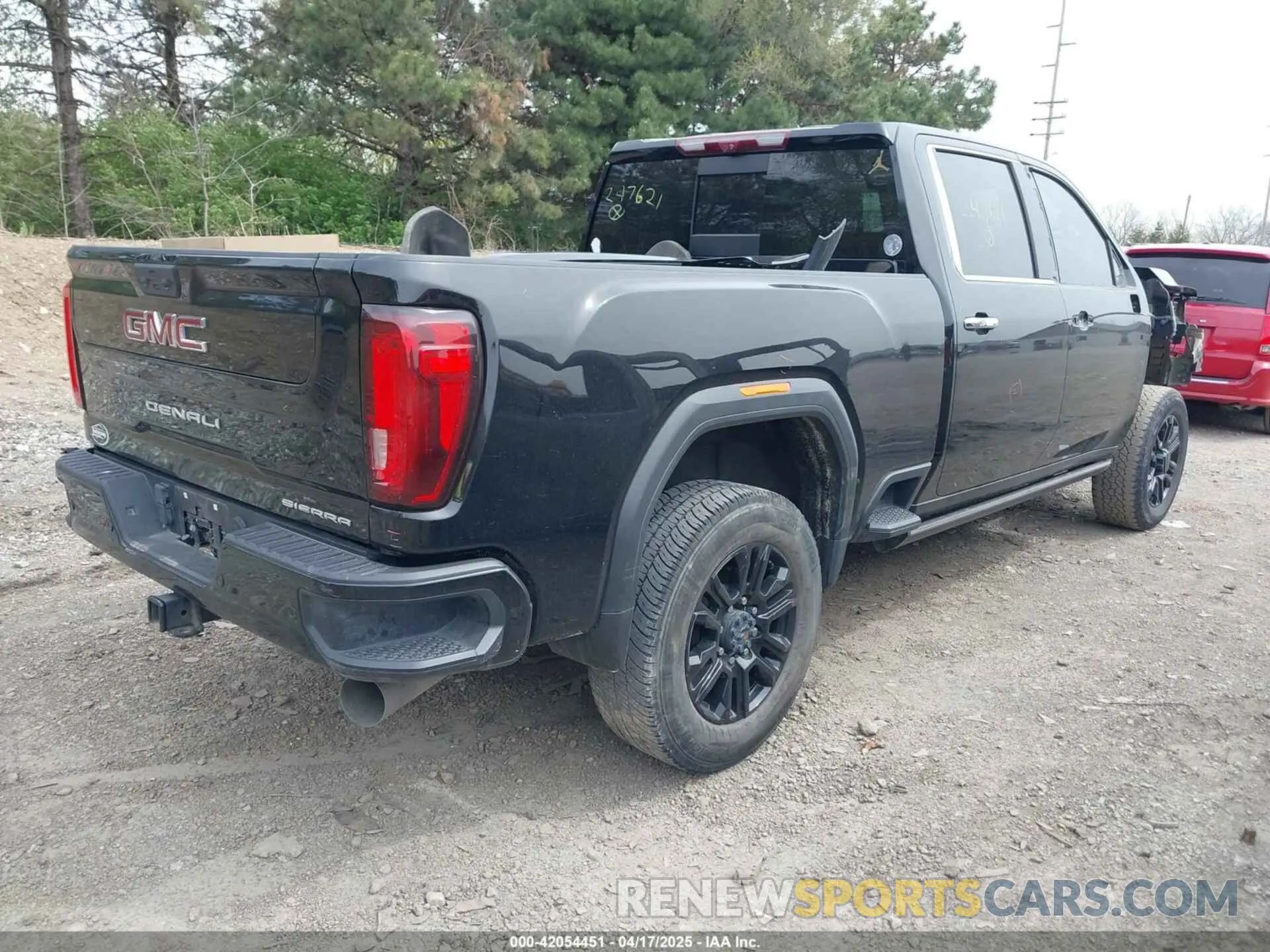 4 fotografías del automóvil dañado 1GT49REY2PF247621 GMC SIERRA 2500HD 2023
