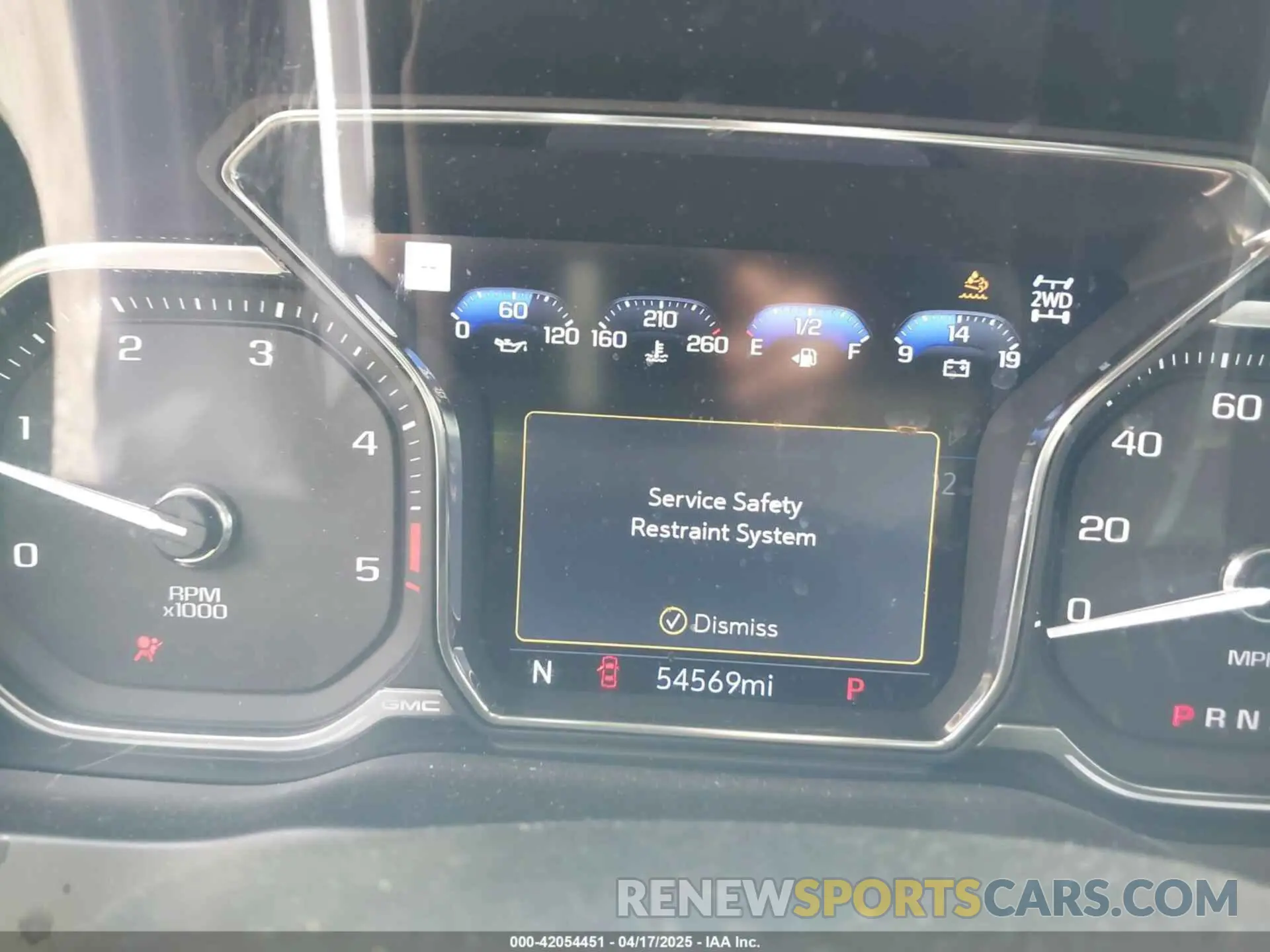 5 fotografías del automóvil dañado 1GT49REY2PF247621 GMC SIERRA 2500HD 2023