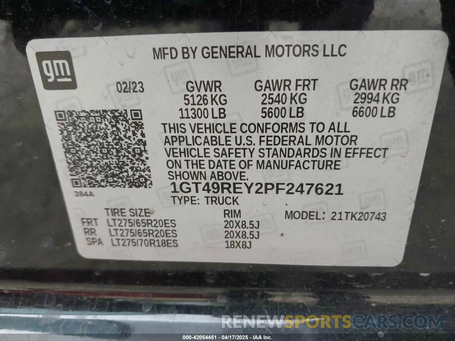 8 fotografías del automóvil dañado 1GT49REY2PF247621 GMC SIERRA 2500HD 2023