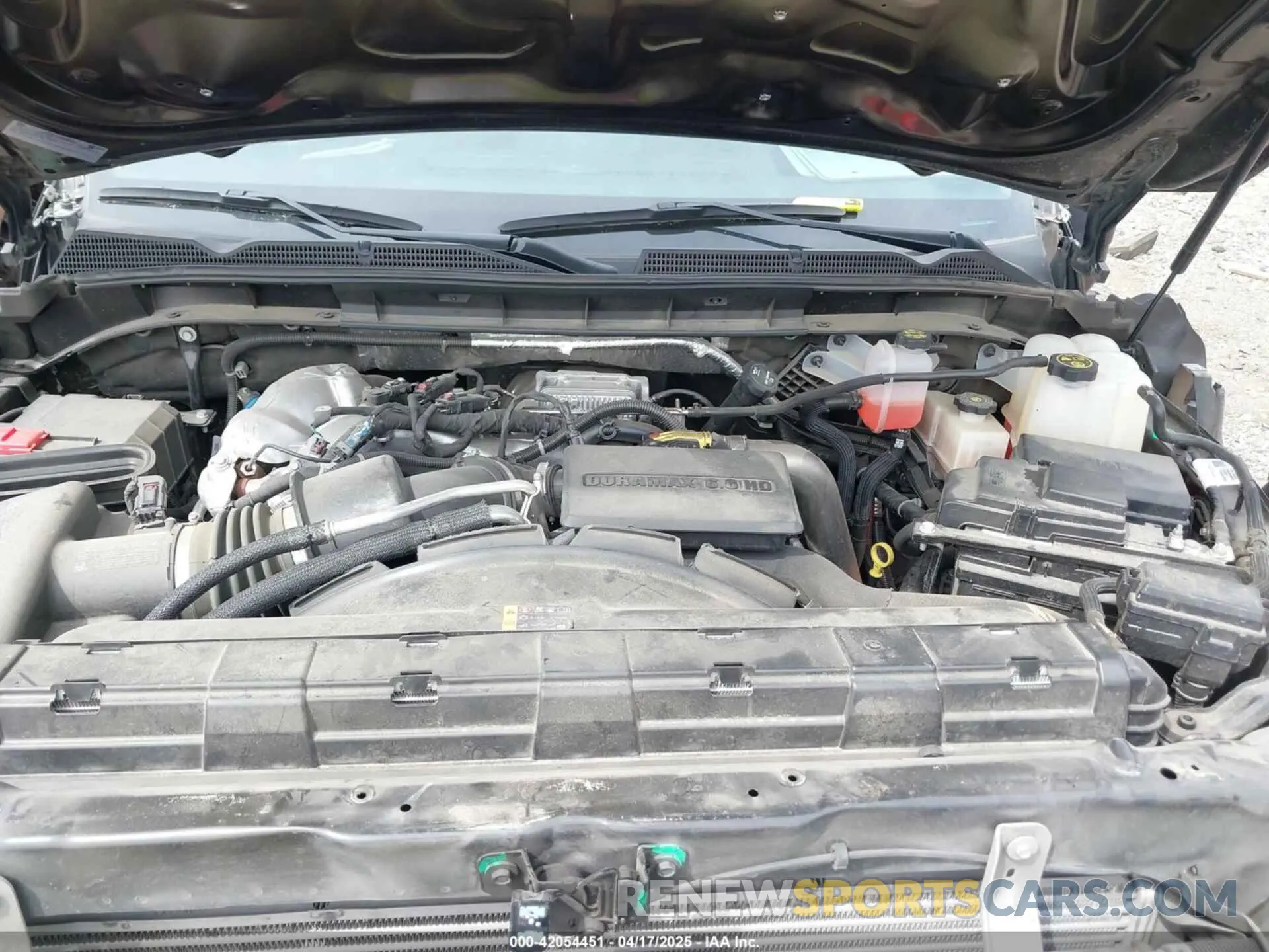 9 fotografías del automóvil dañado 1GT49REY2PF247621 GMC SIERRA 2500HD 2023