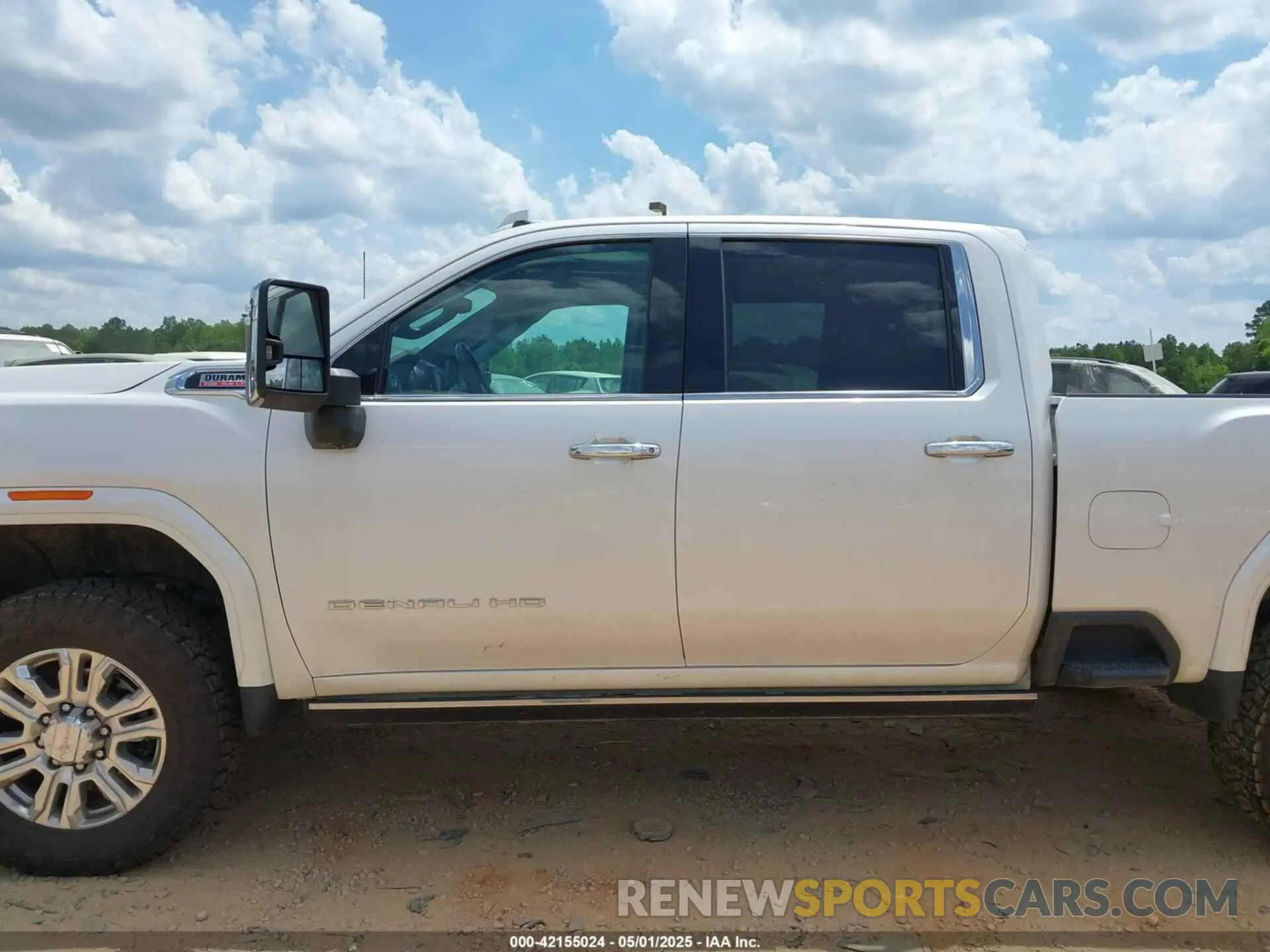 14 fotografías del automóvil dañado 1GT49REY3PF125057 GMC SIERRA 2500HD 2023