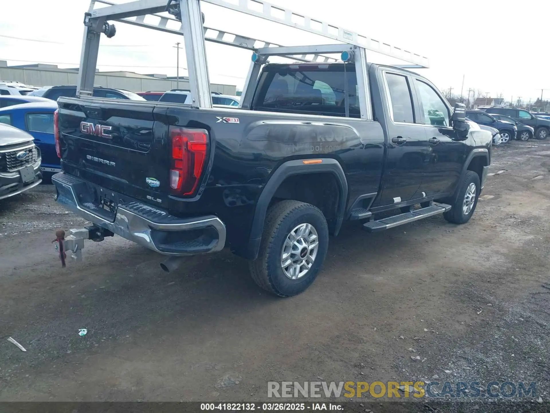 4 fotografías del automóvil dañado 1GT59ME73PF130029 GMC SIERRA 2500HD 2023