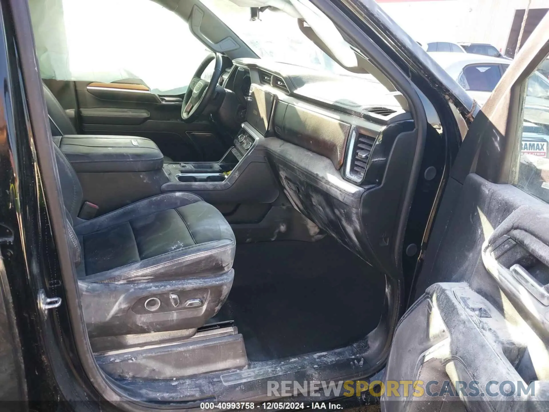 5 fotografías del automóvil dañado 1GT49REY3RF292876 GMC SIERRA 2500HD 2024