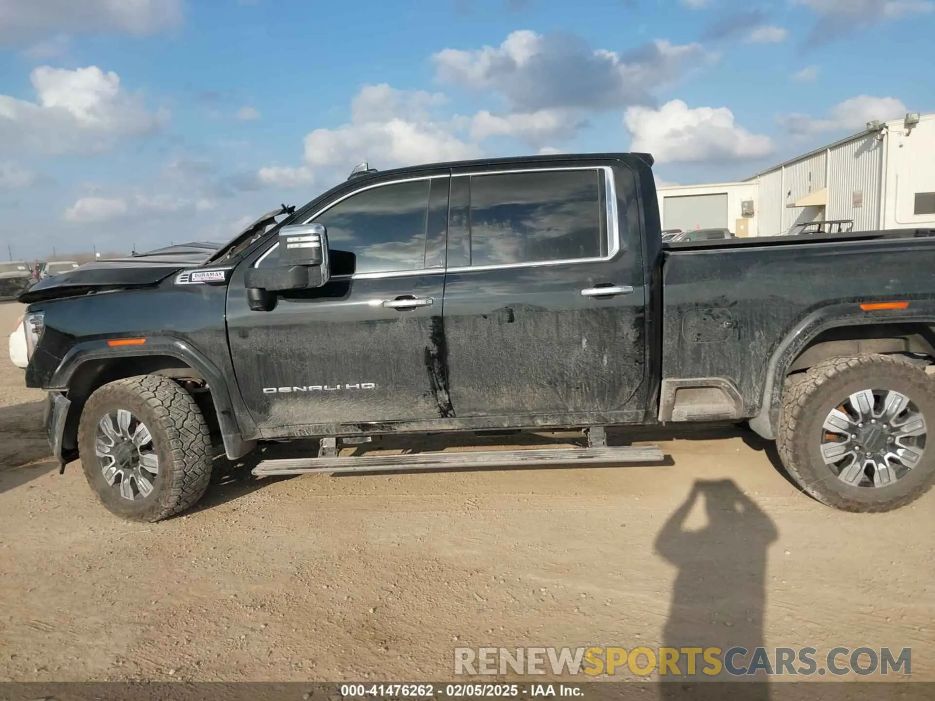 15 fotografías del automóvil dañado 1GT49REY5RF357615 GMC SIERRA 2500HD 2024