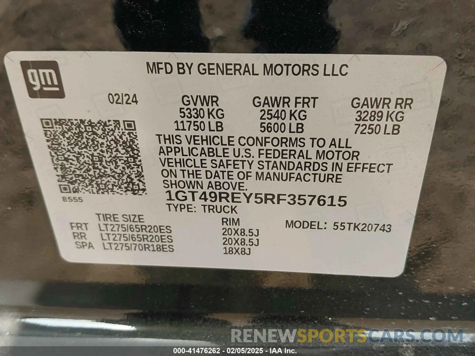9 fotografías del automóvil dañado 1GT49REY5RF357615 GMC SIERRA 2500HD 2024