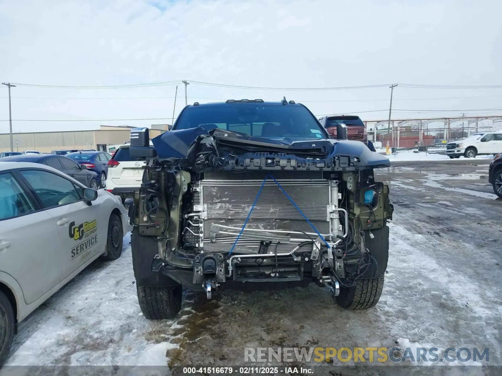 13 fotografías del automóvil dañado 1GT49XEY1RF429818 GMC SIERRA 2500HD 2024