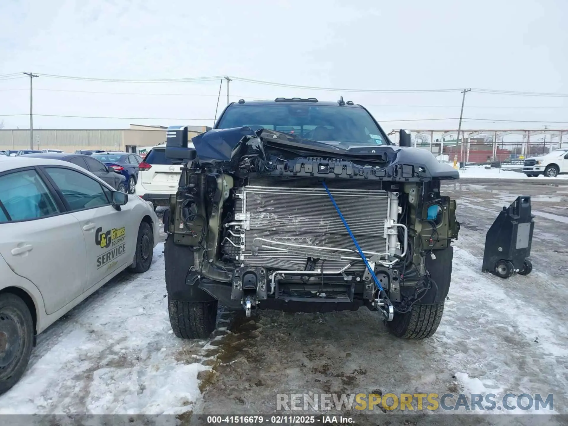 15 fotografías del automóvil dañado 1GT49XEY1RF429818 GMC SIERRA 2500HD 2024