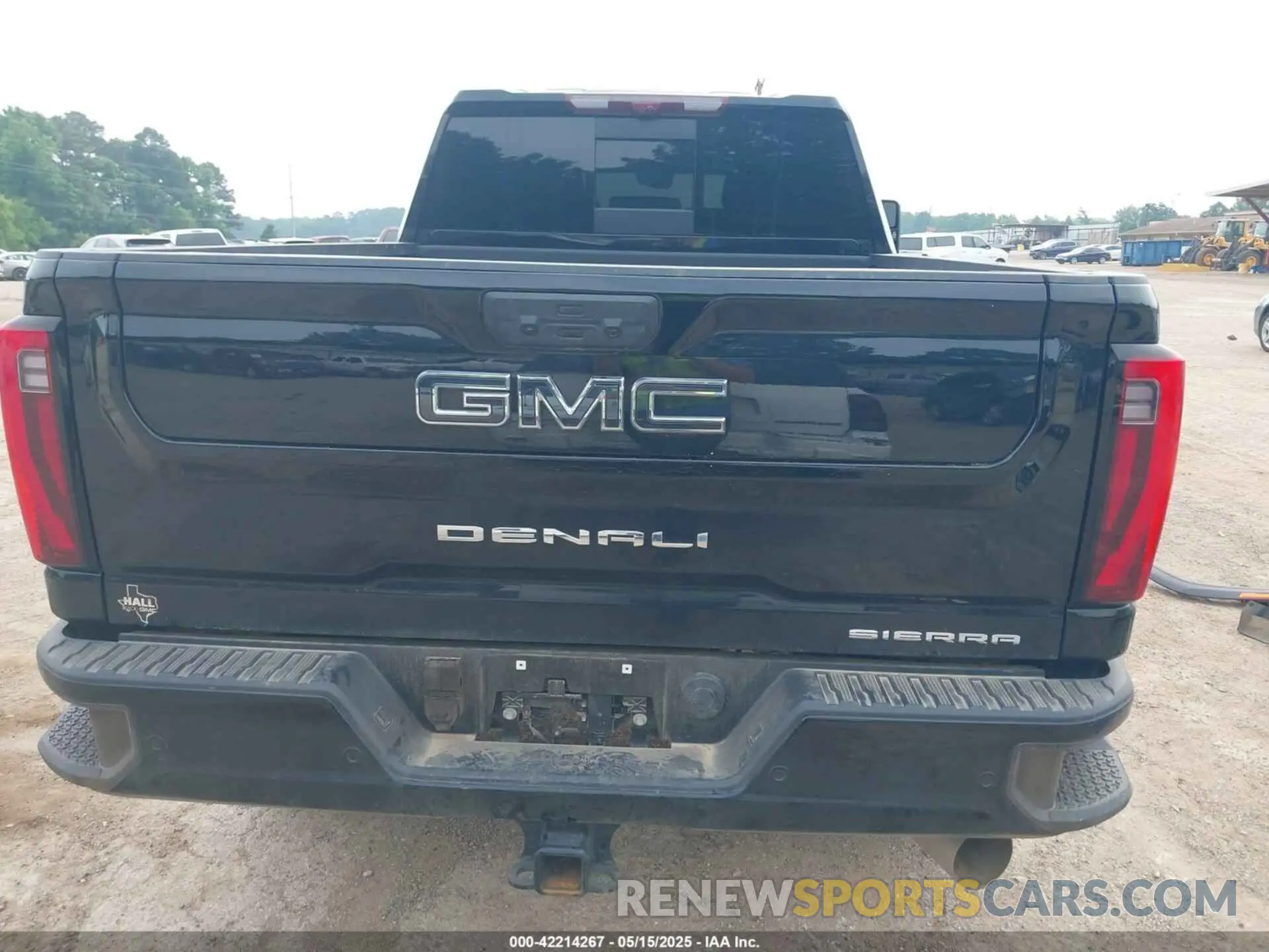 16 fotografías del automóvil dañado 1GT49XEY7RF326497 GMC SIERRA 2500HD 2024