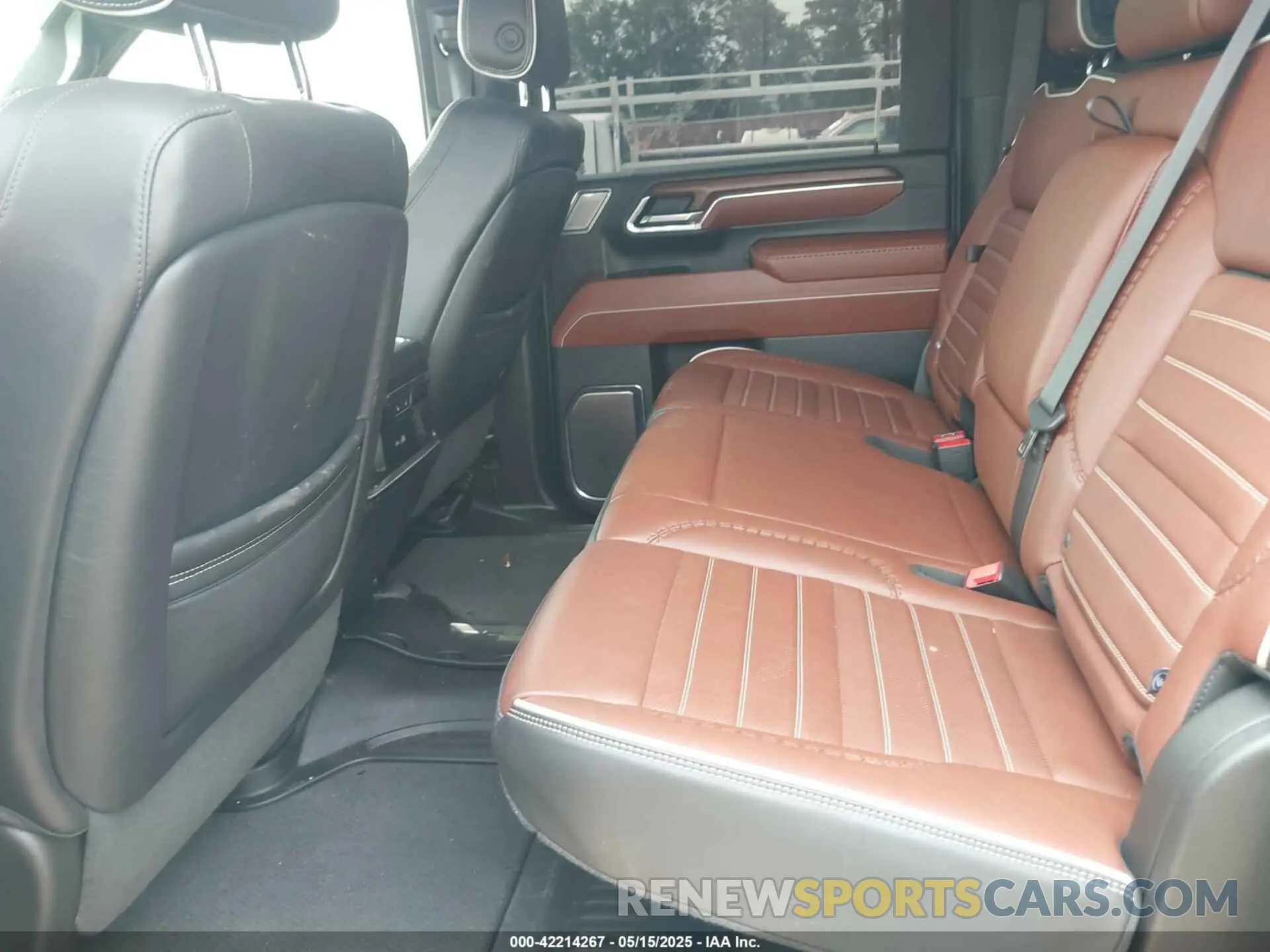 7 fotografías del automóvil dañado 1GT49XEY7RF326497 GMC SIERRA 2500HD 2024