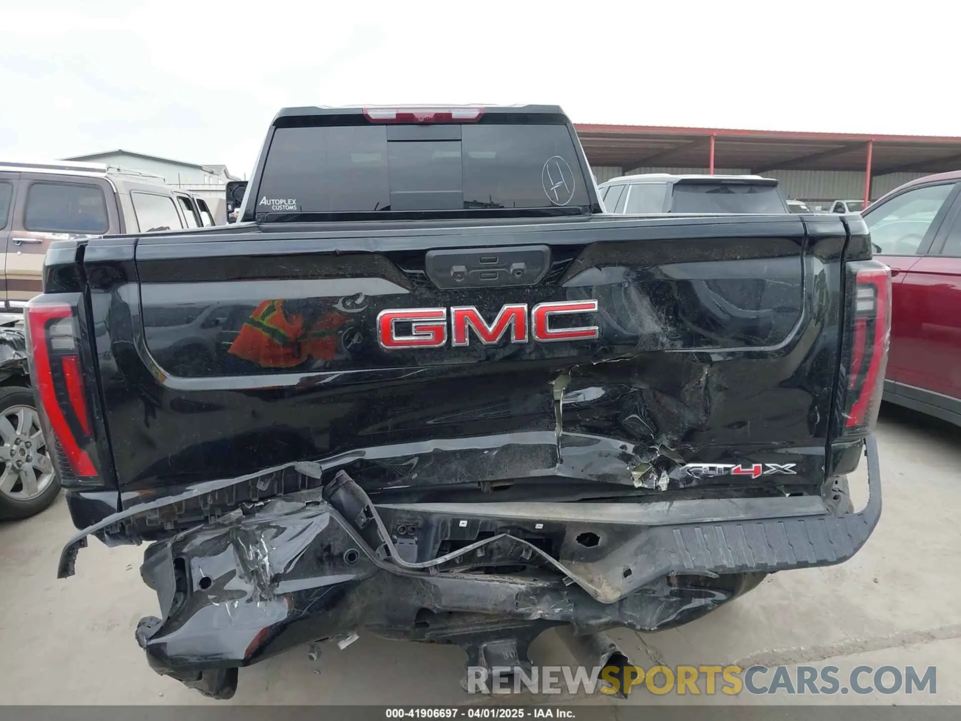 16 fotografías del automóvil dañado 1GT49ZEY6RF267695 GMC SIERRA 2500HD 2024