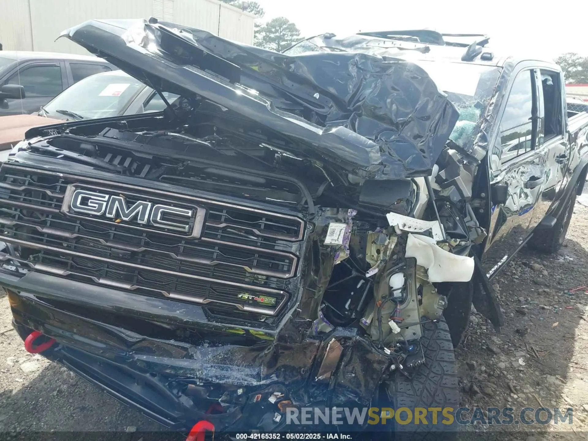 12 fotografías del automóvil dañado 1GT49ZEYXRF419770 GMC SIERRA 2500HD 2024