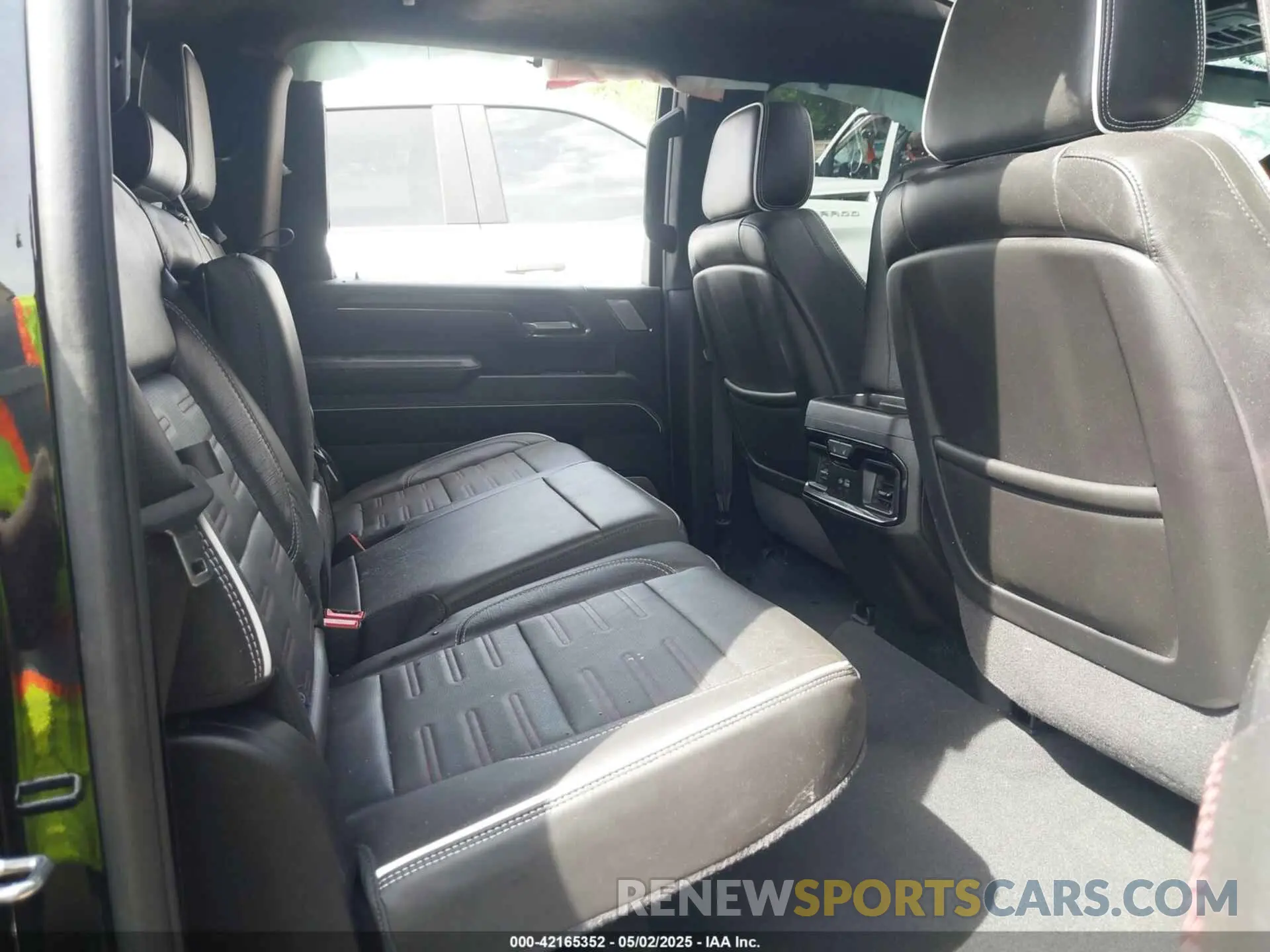 7 fotografías del automóvil dañado 1GT49ZEYXRF419770 GMC SIERRA 2500HD 2024