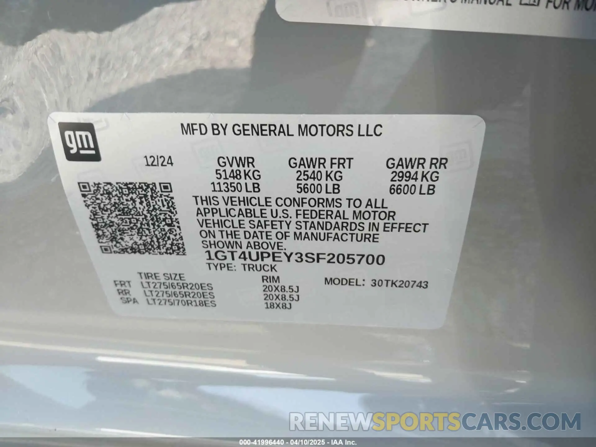 9 fotografías del automóvil dañado 1GT4UPEY3SF205700 GMC SIERRA 2500HD 2025