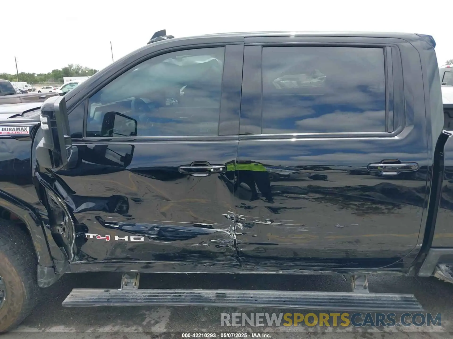14 fotografías del automóvil dañado 1GT4UPEY8SF126443 GMC SIERRA 2500HD 2025