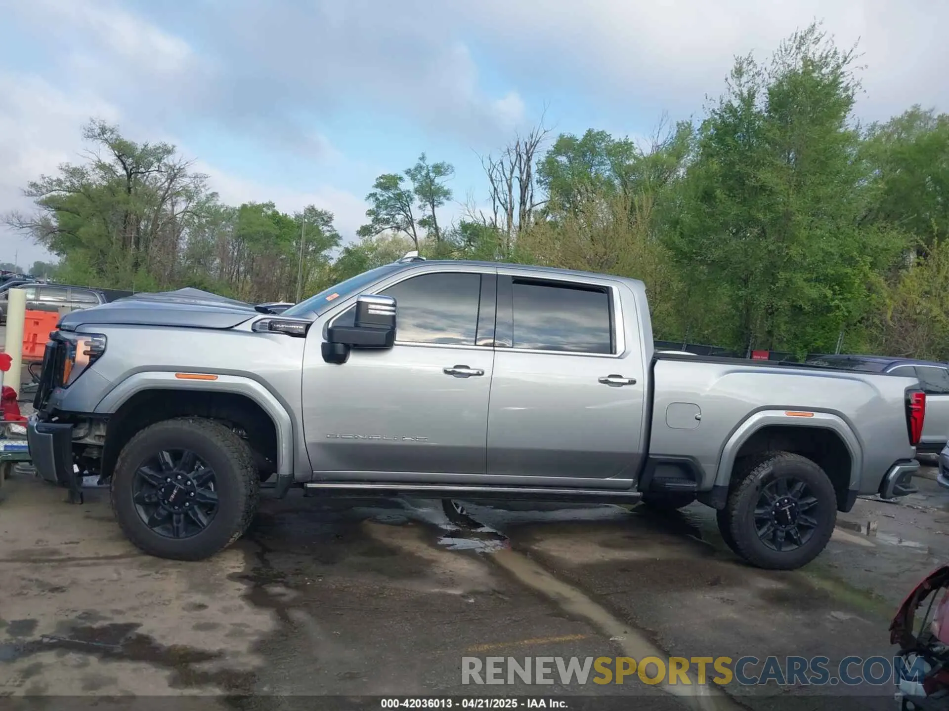 16 fotografías del automóvil dañado 1GT4UXEY2SF208037 GMC SIERRA 2500HD 2025