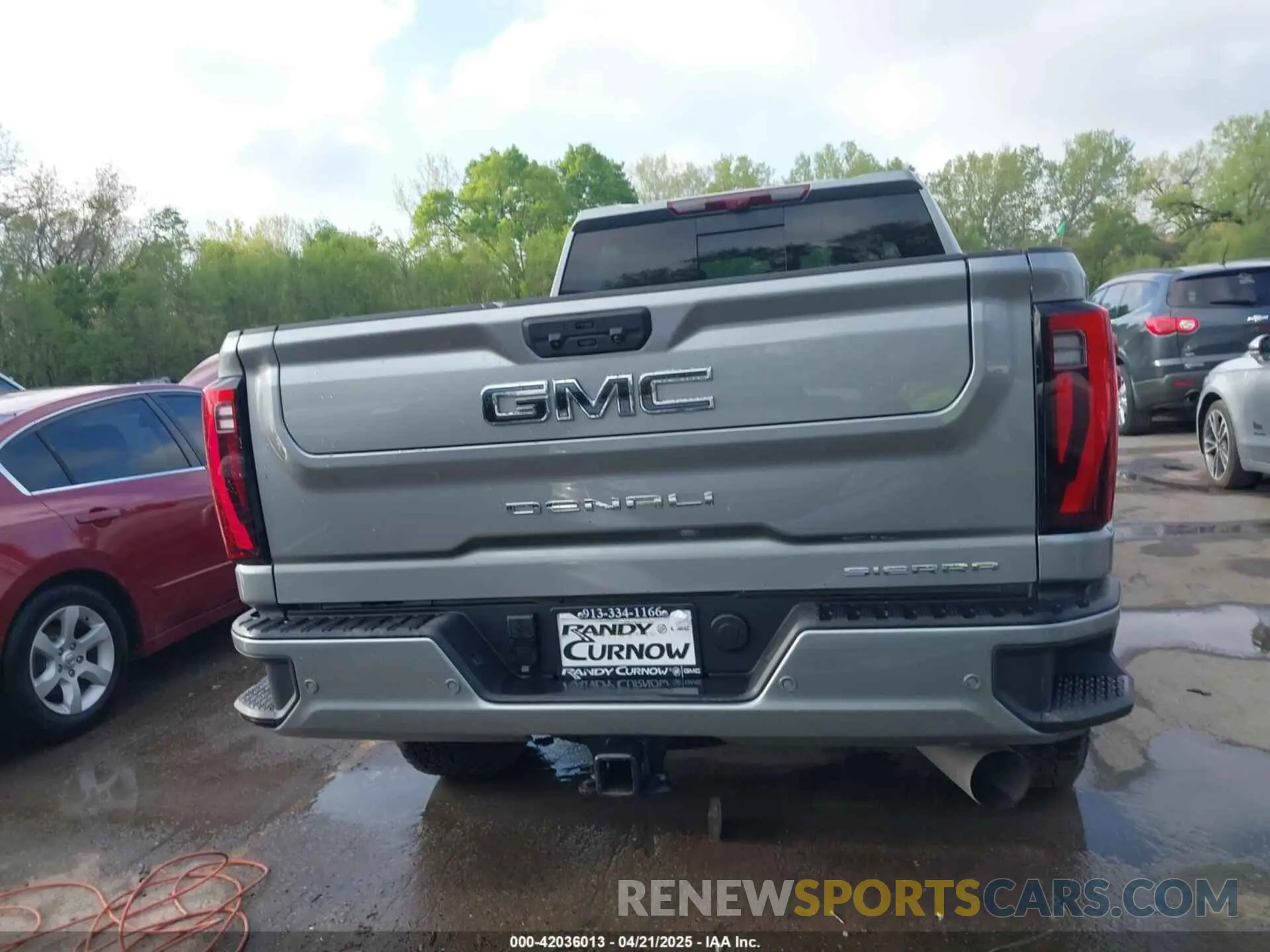 17 fotografías del automóvil dañado 1GT4UXEY2SF208037 GMC SIERRA 2500HD 2025
