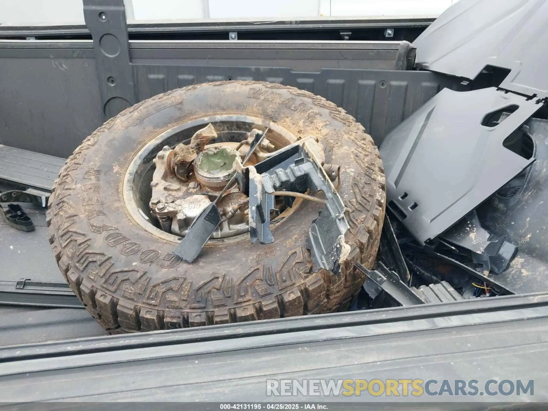 12 fotografías del automóvil dañado 1GT4UZEY7SF262090 GMC SIERRA 2500HD 2025
