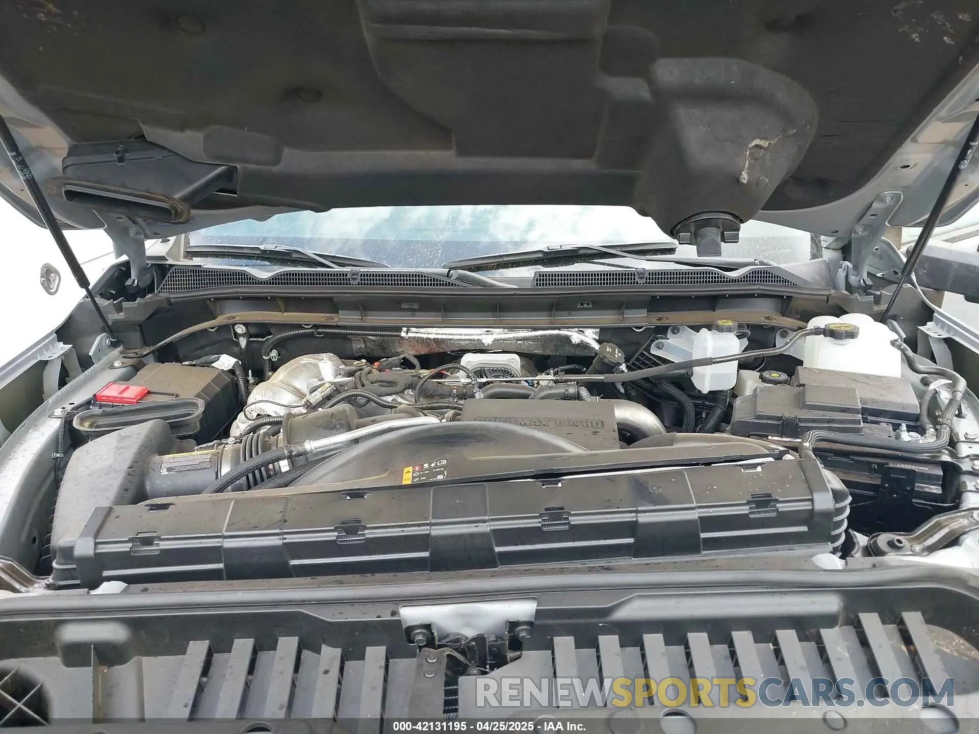 9 fotografías del automóvil dañado 1GT4UZEY7SF262090 GMC SIERRA 2500HD 2025