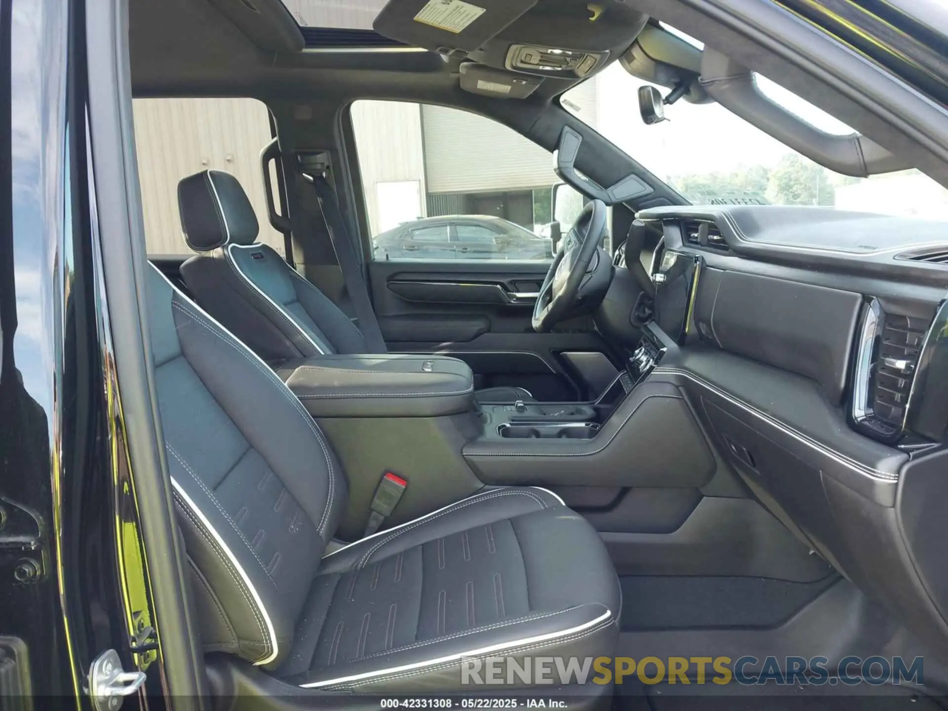 5 fotografías del automóvil dañado 1GT4UZEY9SF229558 GMC SIERRA 2500HD 2025
