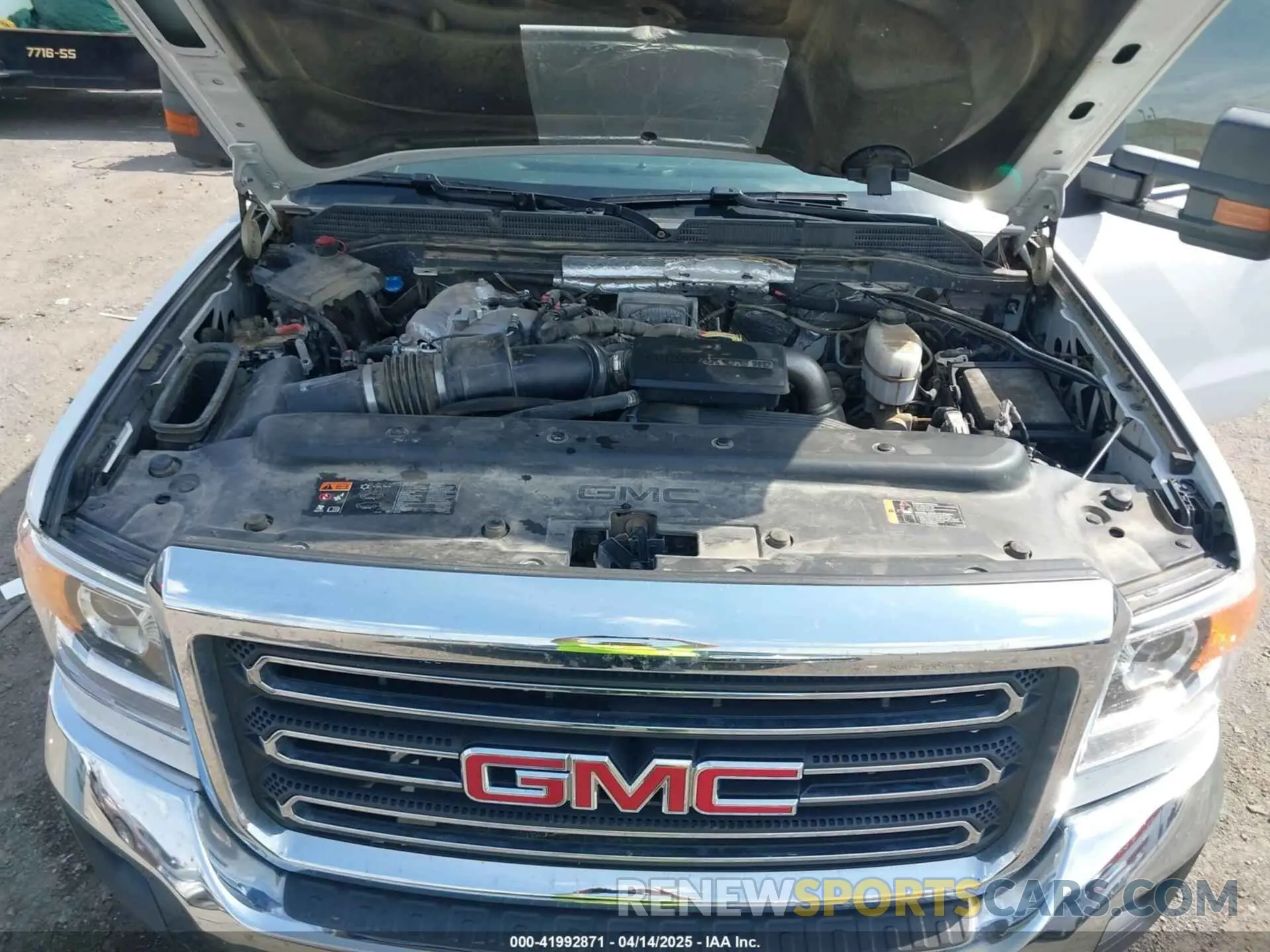 10 fotografías del automóvil dañado 1GT42TCY5KF179831 GMC SIERRA 3500HD 2019