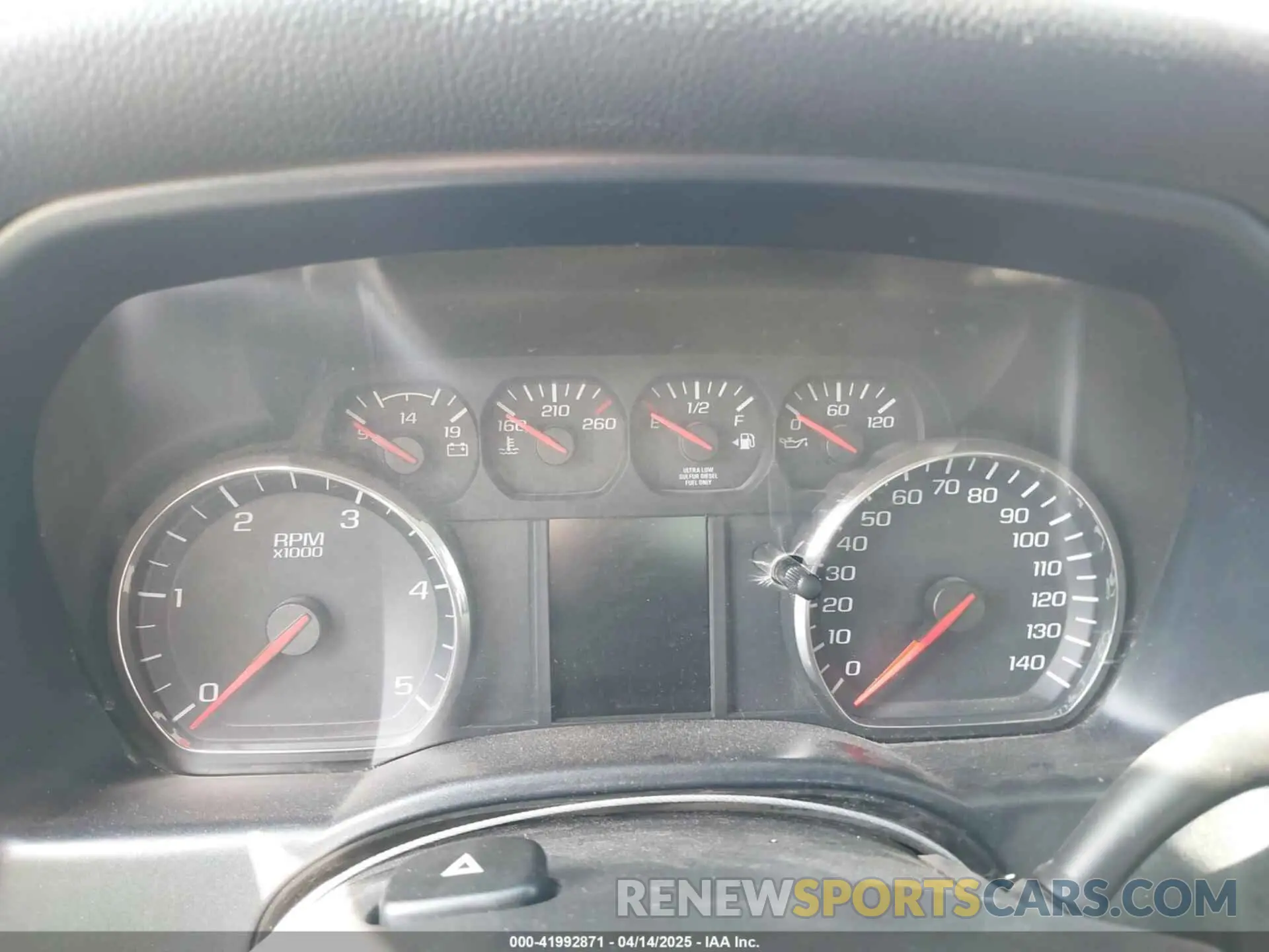 6 fotografías del automóvil dañado 1GT42TCY5KF179831 GMC SIERRA 3500HD 2019