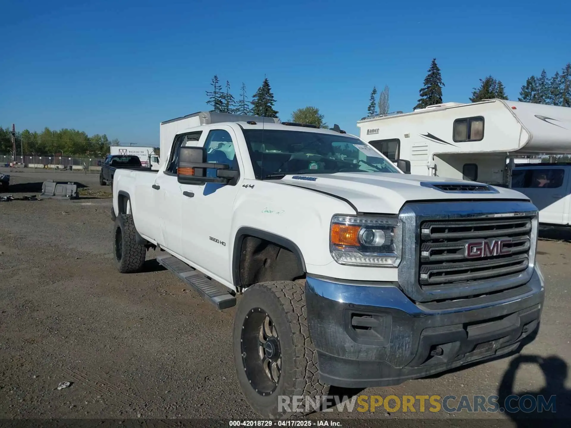 1 fotografías del automóvil dañado 1GT42TCYXKF229445 GMC SIERRA 3500HD 2019