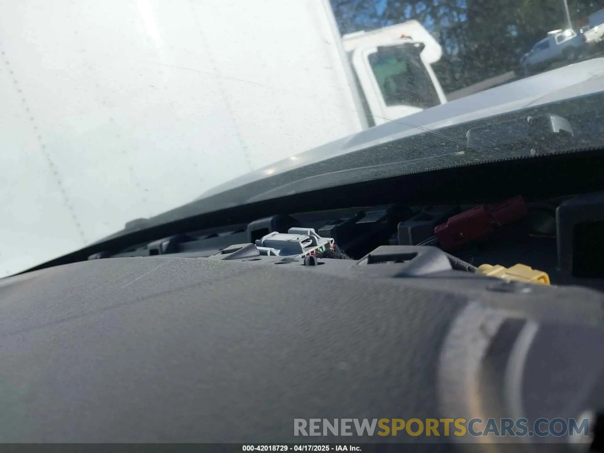 22 fotografías del automóvil dañado 1GT42TCYXKF229445 GMC SIERRA 3500HD 2019