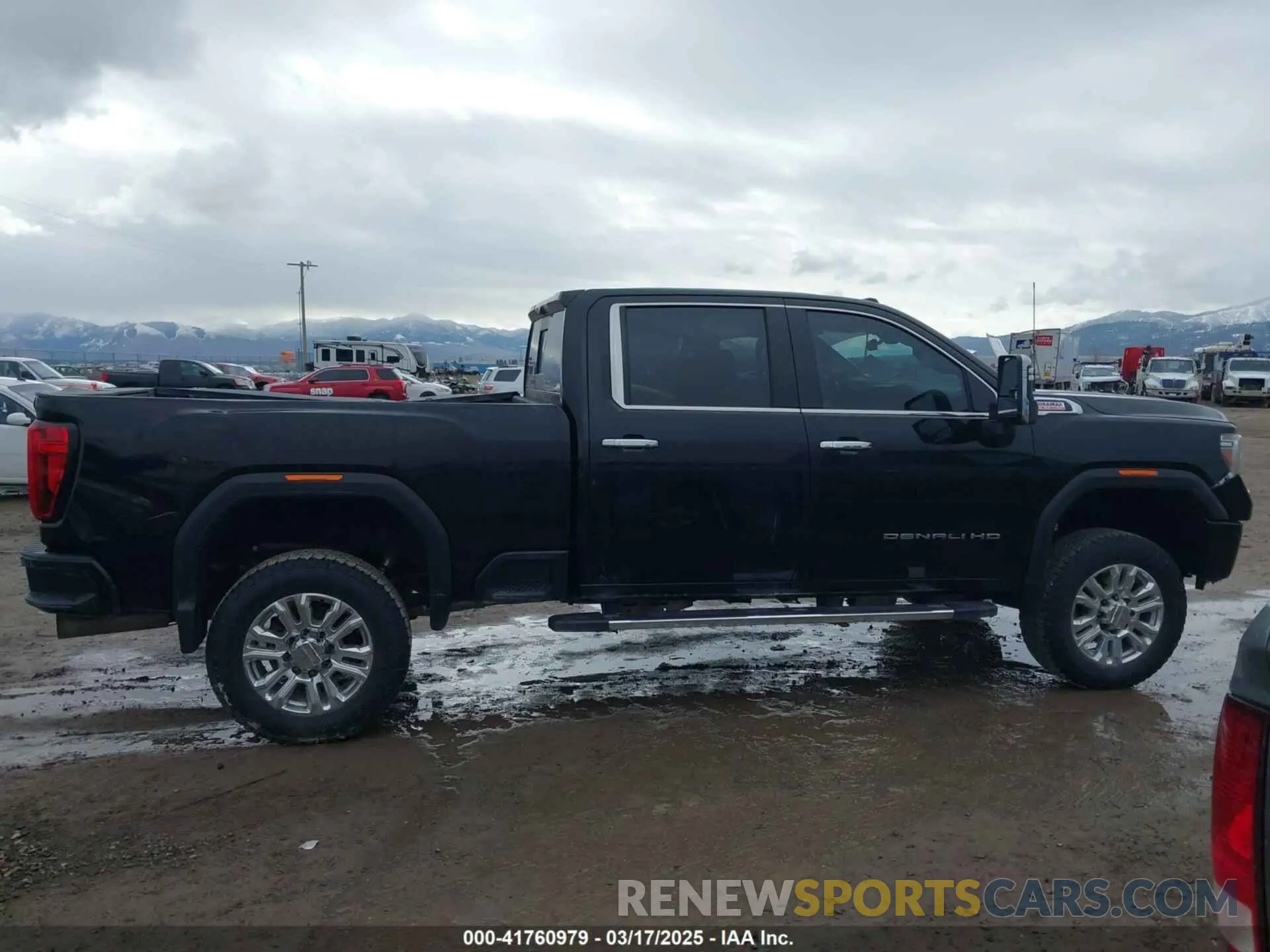 13 fotografías del automóvil dañado 1GT49WEY7LF236655 GMC SIERRA 3500HD 2020