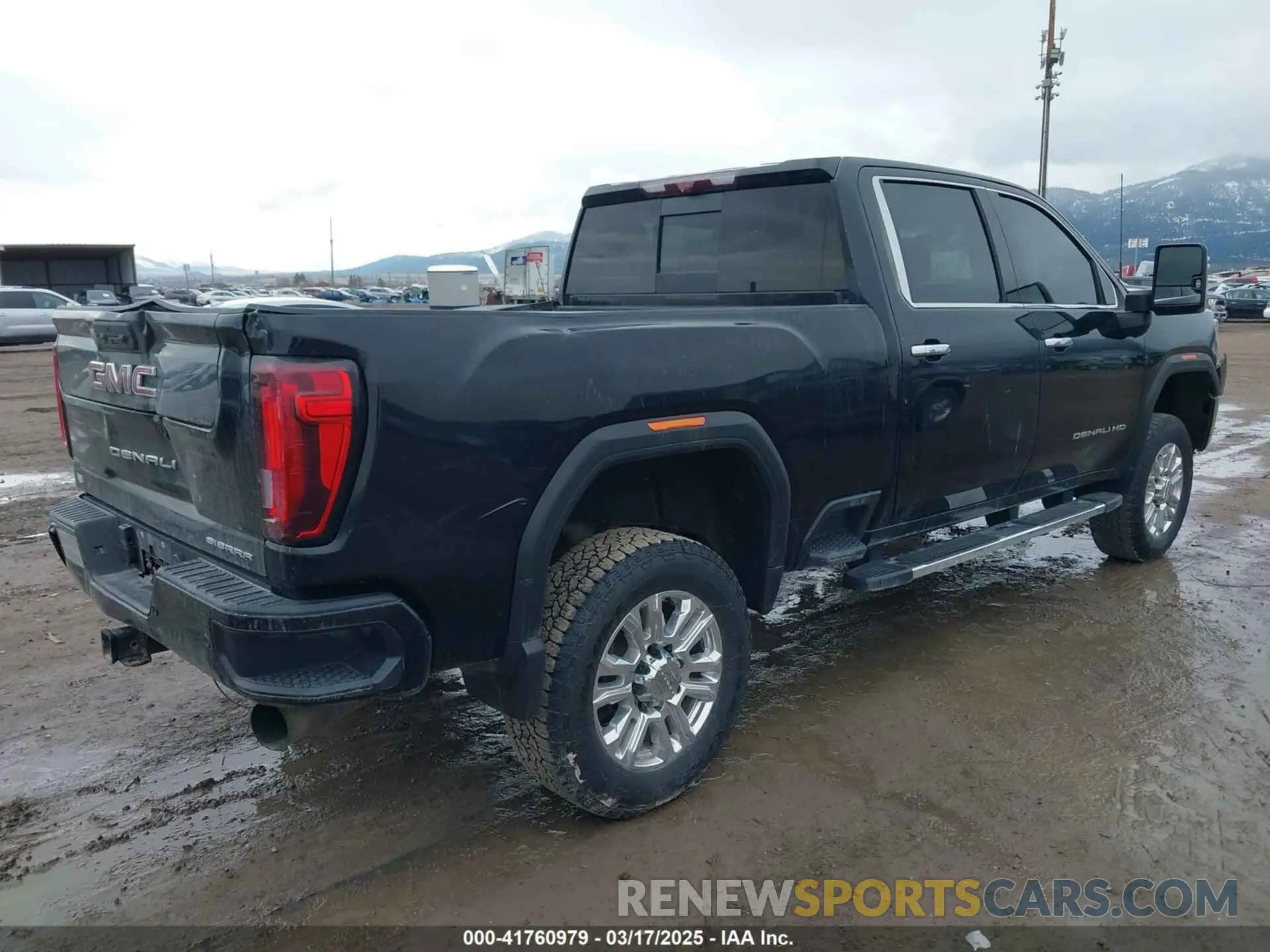 4 fotografías del automóvil dañado 1GT49WEY7LF236655 GMC SIERRA 3500HD 2020