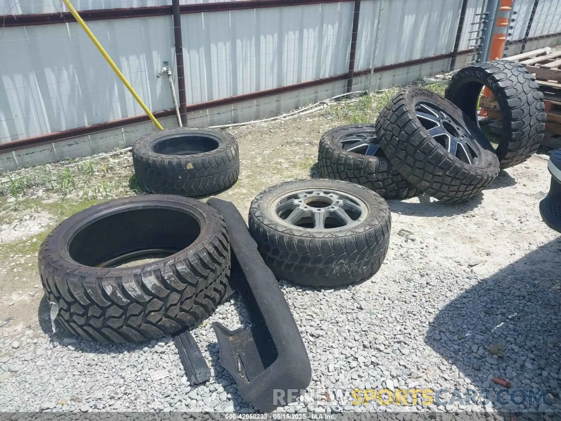 12 fotografías del automóvil dañado 1GT49WEY3MF133606 GMC SIERRA 3500HD 2021