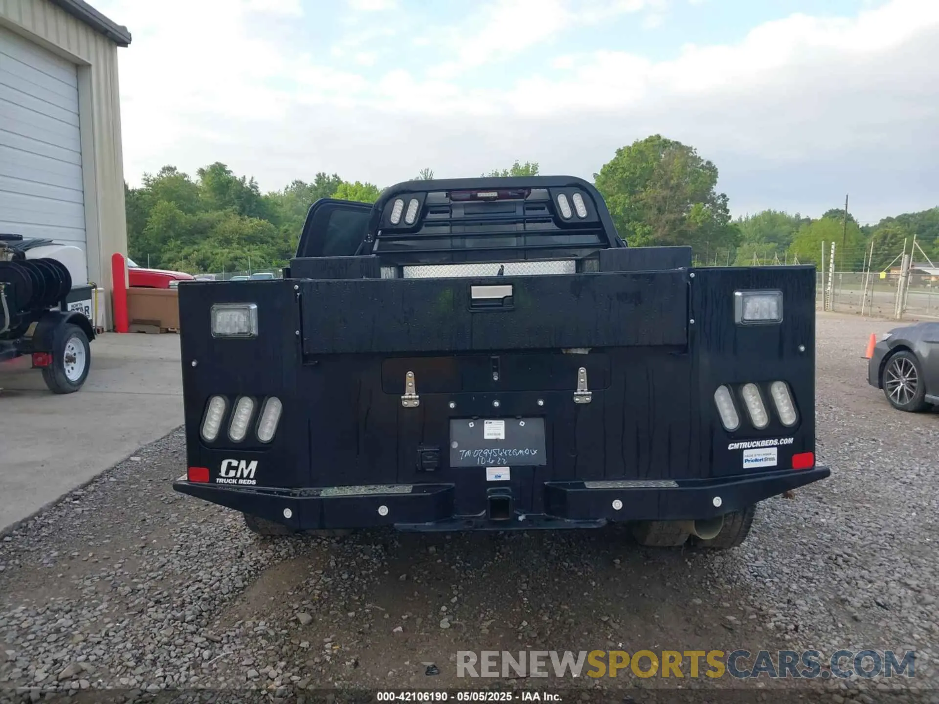 14 fotografías del automóvil dañado 1GT49WEY6MF264917 GMC SIERRA 3500HD 2021