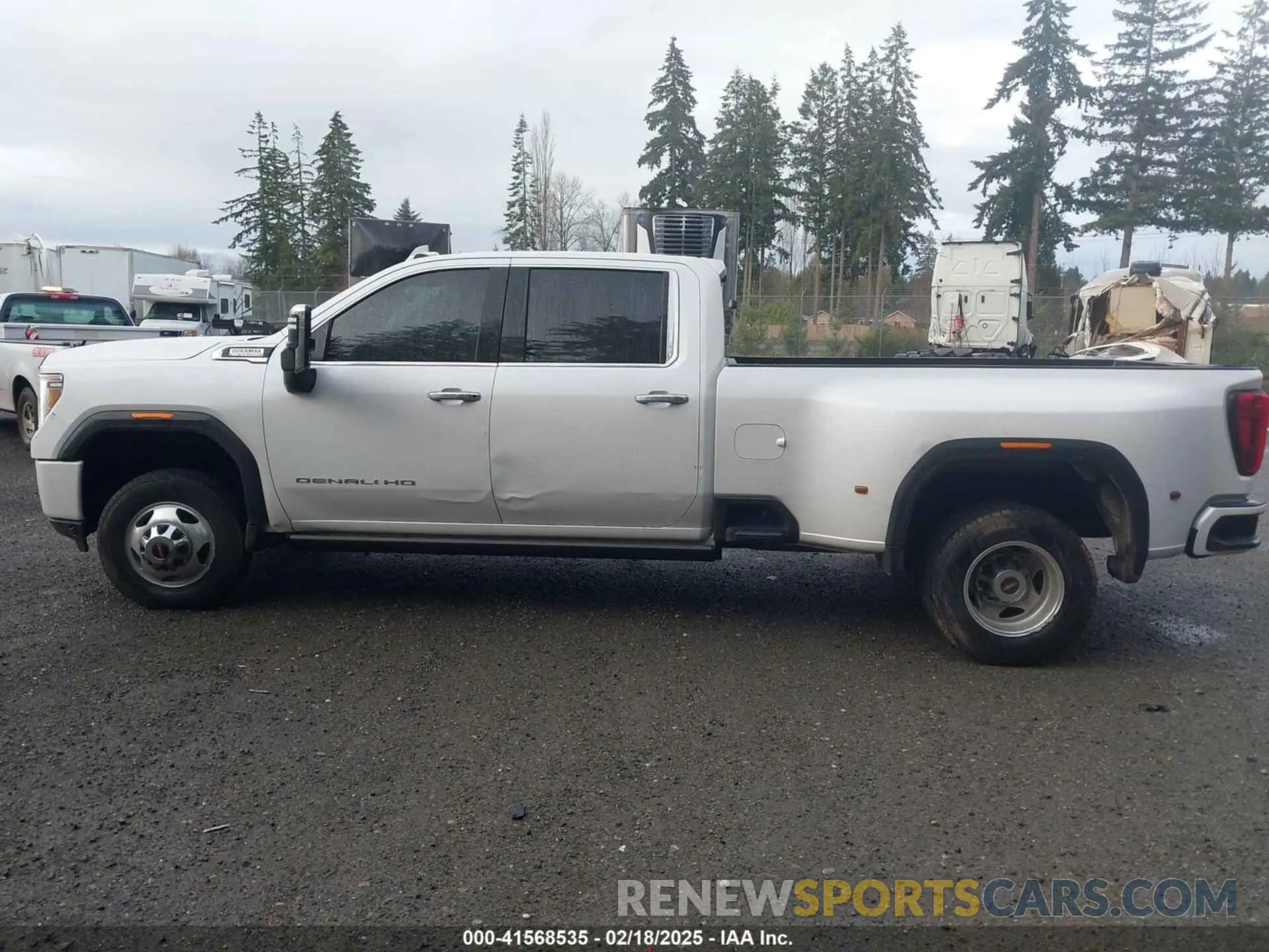 17 fotografías del automóvil dañado 1GT49WEY7MF192898 GMC SIERRA 3500HD 2021