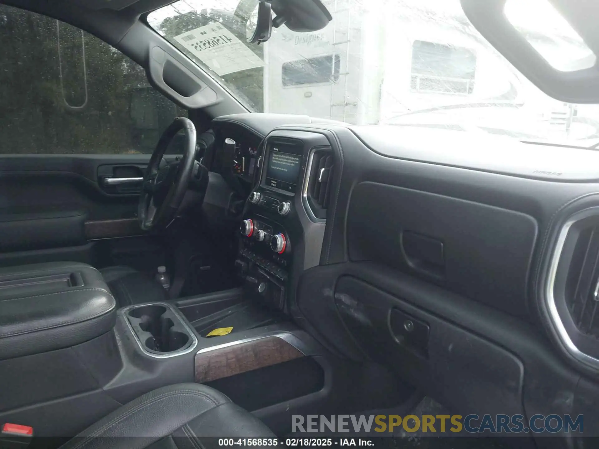 20 fotografías del automóvil dañado 1GT49WEY7MF192898 GMC SIERRA 3500HD 2021