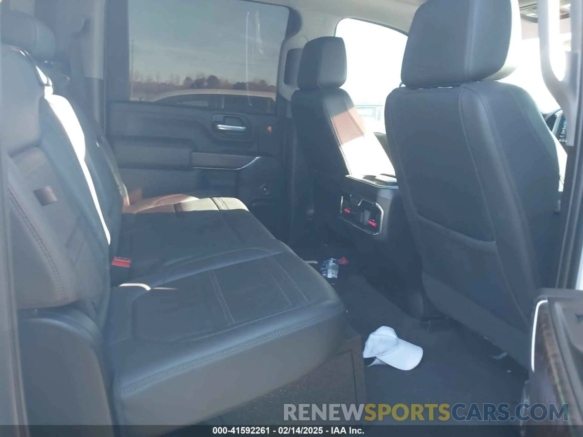 7 fotografías del automóvil dañado 1GT49WEY8MF255782 GMC SIERRA 3500HD 2021