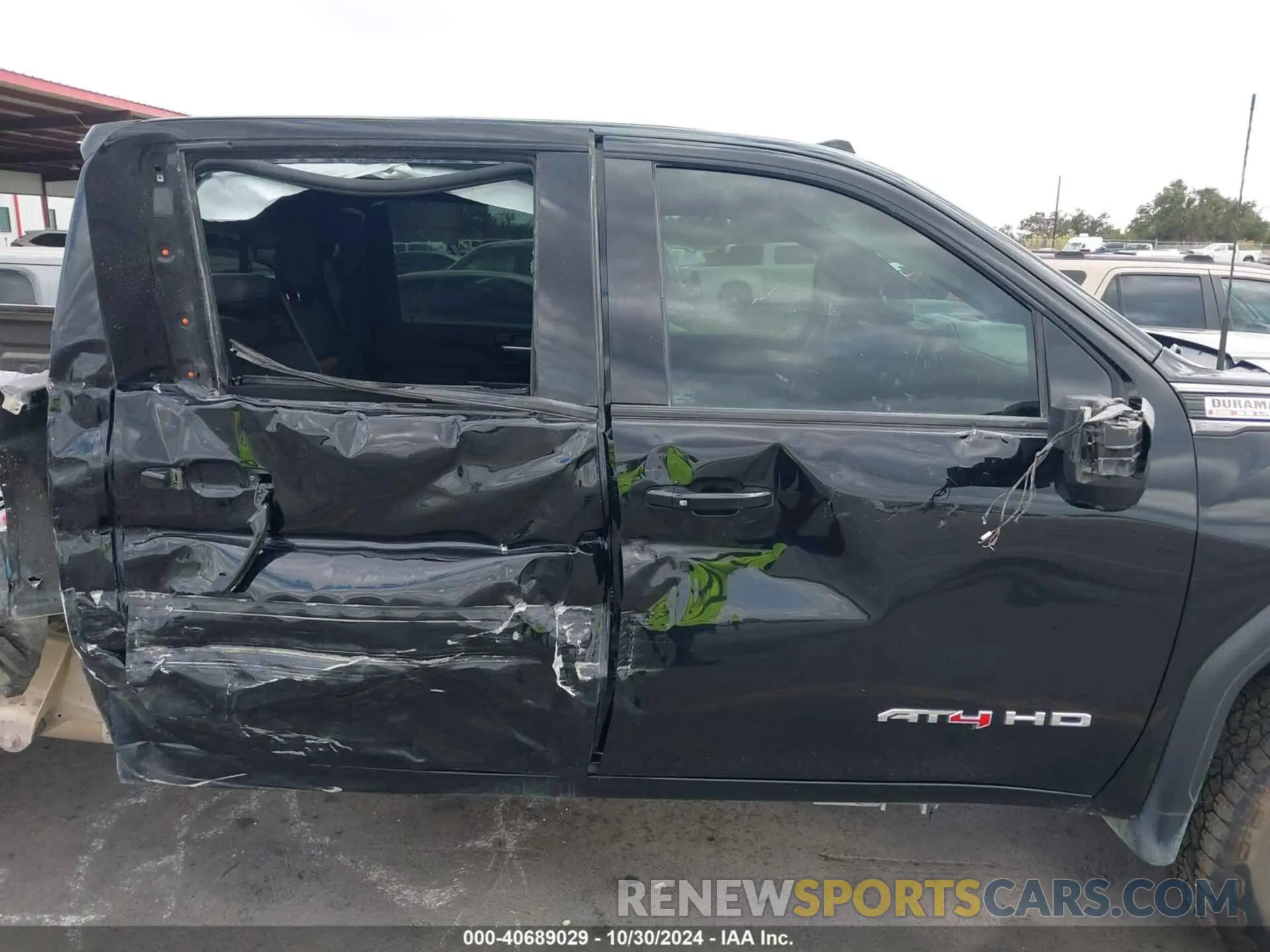 13 fotografías del automóvil dañado 1GT49VEY1NF256302 GMC SIERRA 3500HD 2022