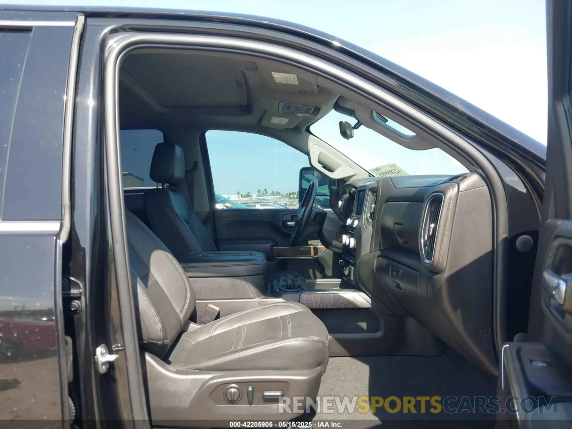 7 fotografías del automóvil dañado 1GT49WEY4NF268613 GMC SIERRA 3500HD 2022