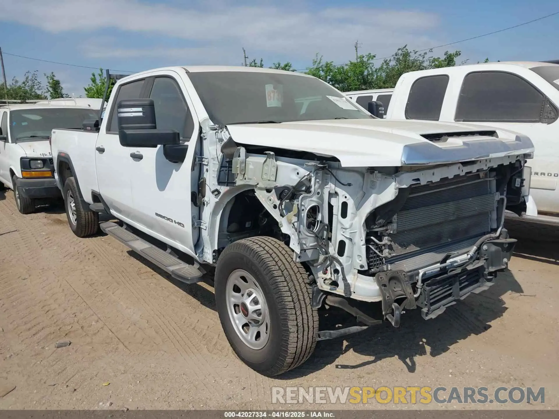 1 fotografías del automóvil dañado 1GT49SEY2PF180123 GMC SIERRA 3500HD 2023