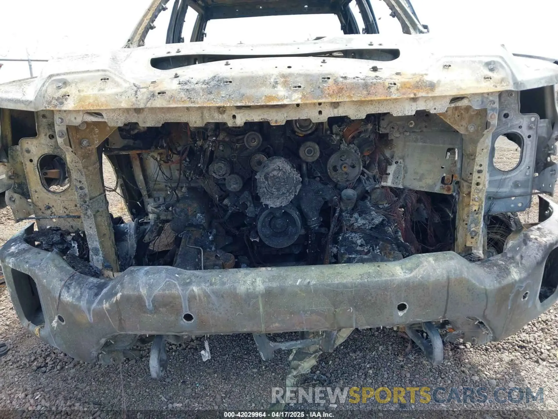 10 fotografías del automóvil dañado 1GT49UEY8PF153696 GMC SIERRA 3500HD 2023