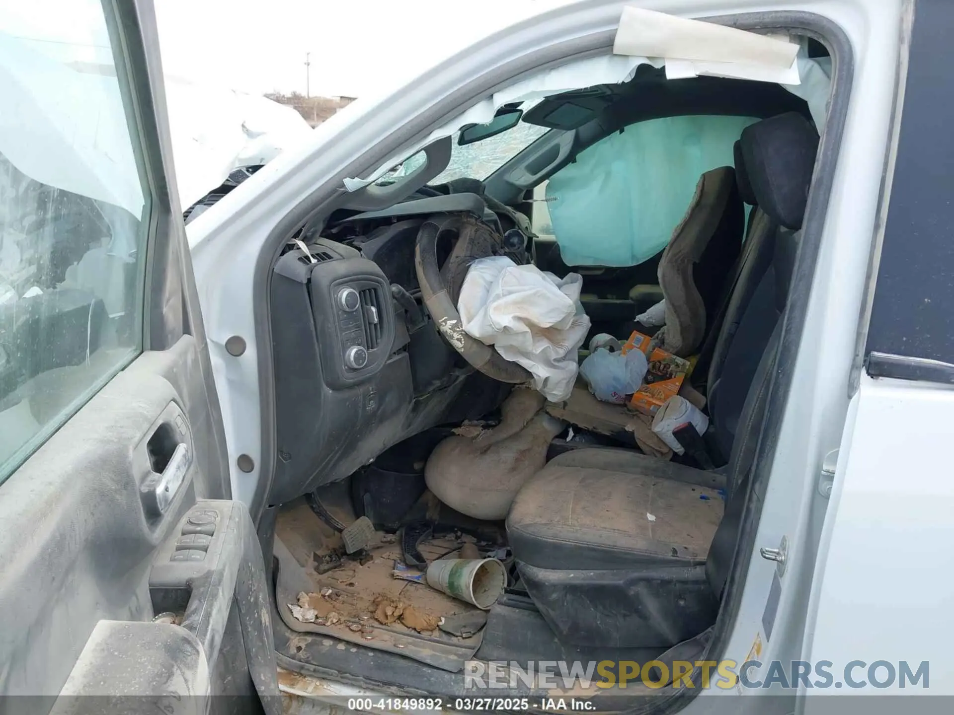 5 fotografías del automóvil dañado 1GT49SEY7RF465970 GMC SIERRA 3500HD 2024
