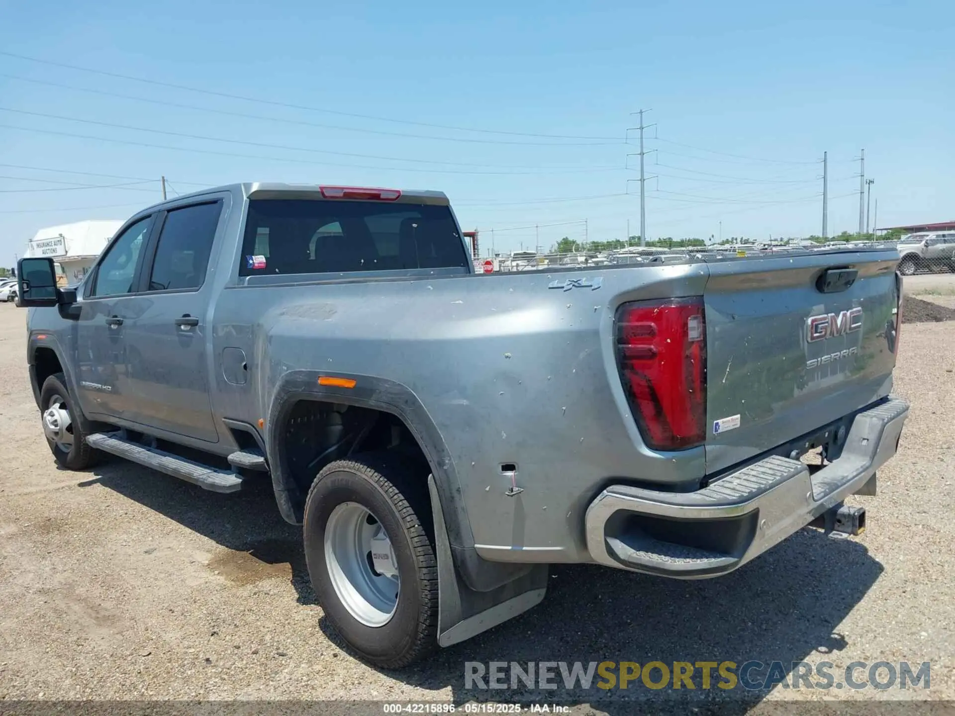 3 fotografías del automóvil dañado 1GT49SEY8RF434646 GMC SIERRA 3500HD 2024