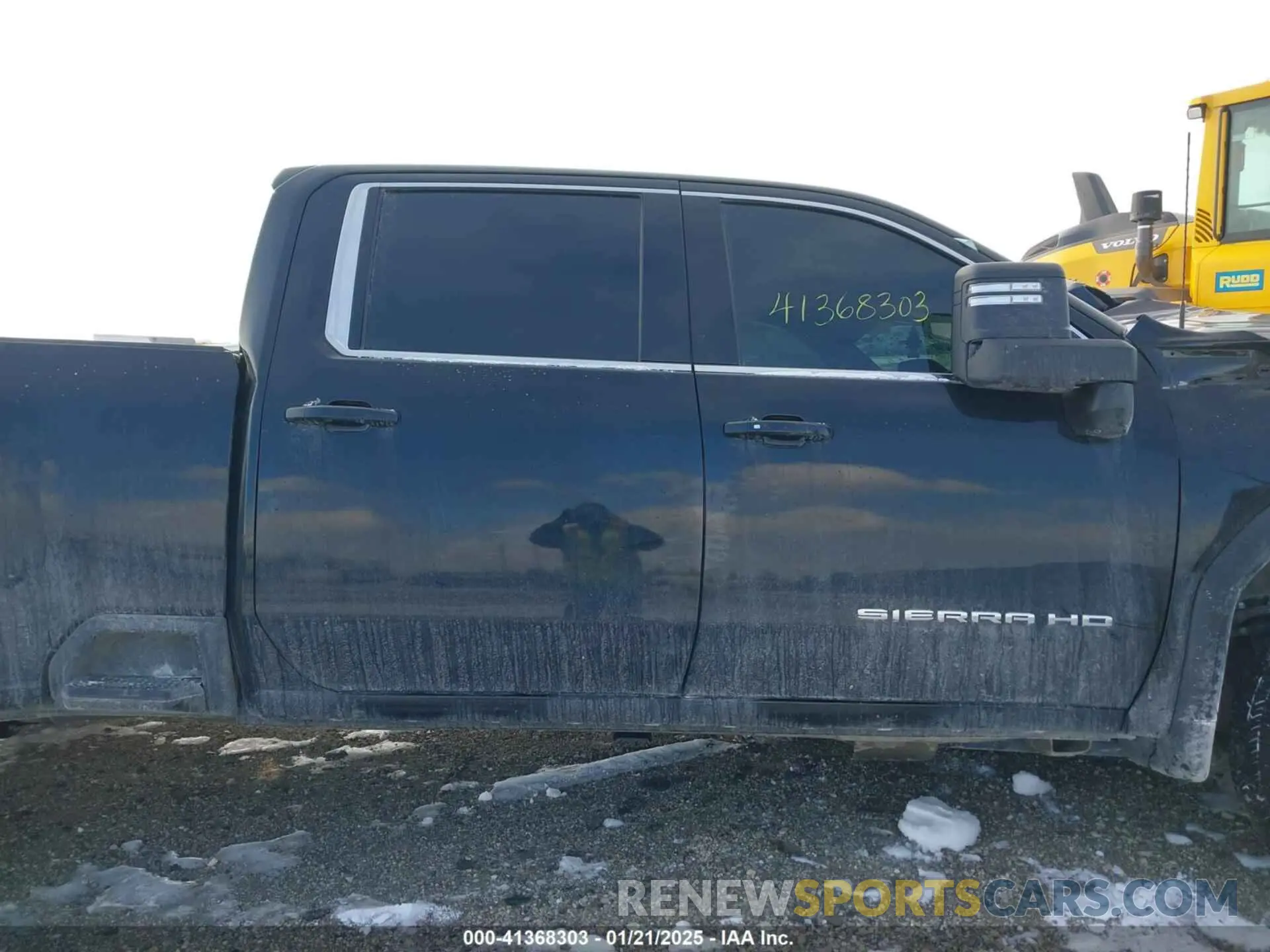 15 fotografías del automóvil dañado 1GT49TEY9RF257451 GMC SIERRA 3500HD 2024