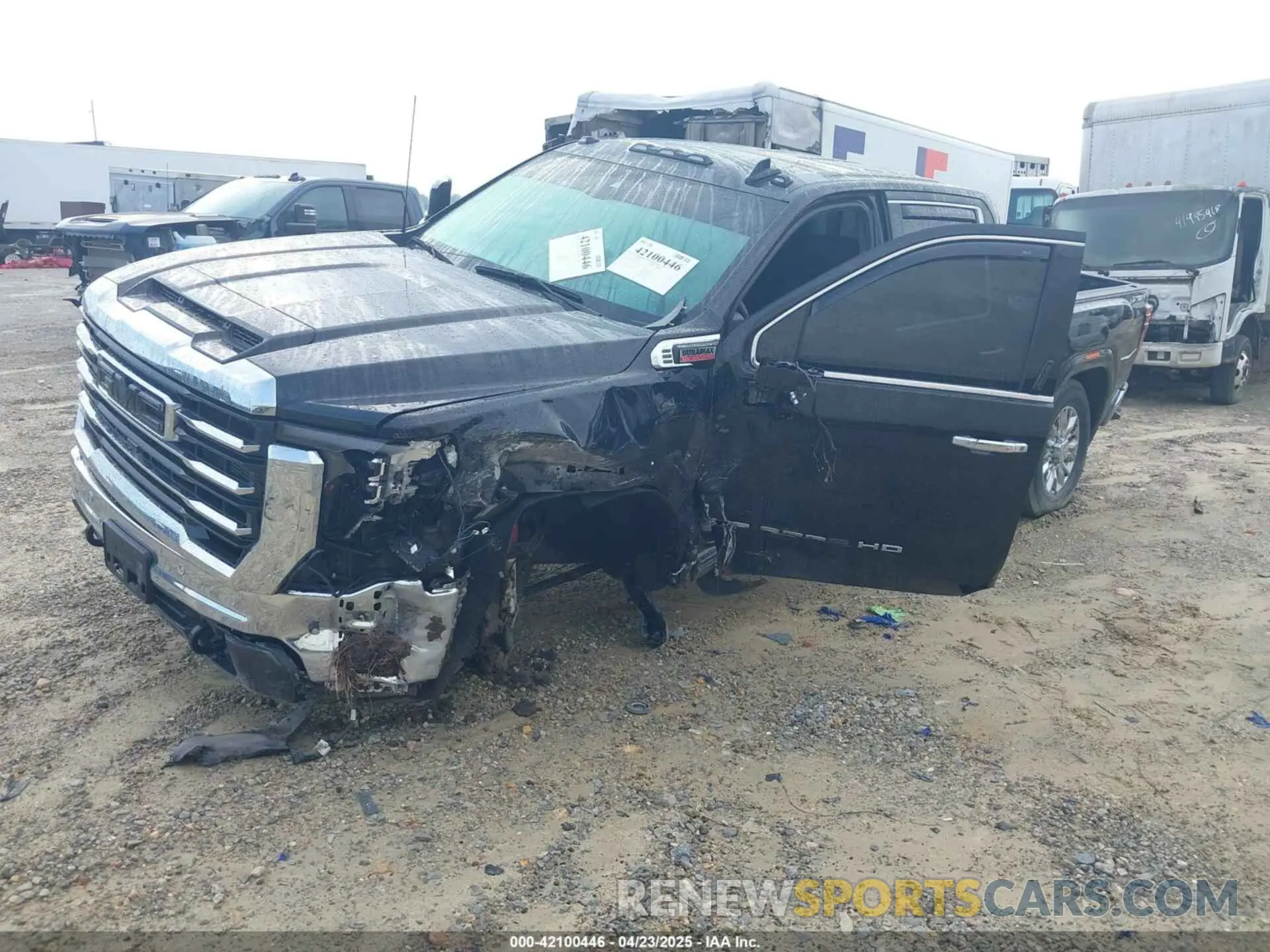 2 fotografías del automóvil dañado 1GT49UEY9RF368748 GMC SIERRA 3500HD 2024