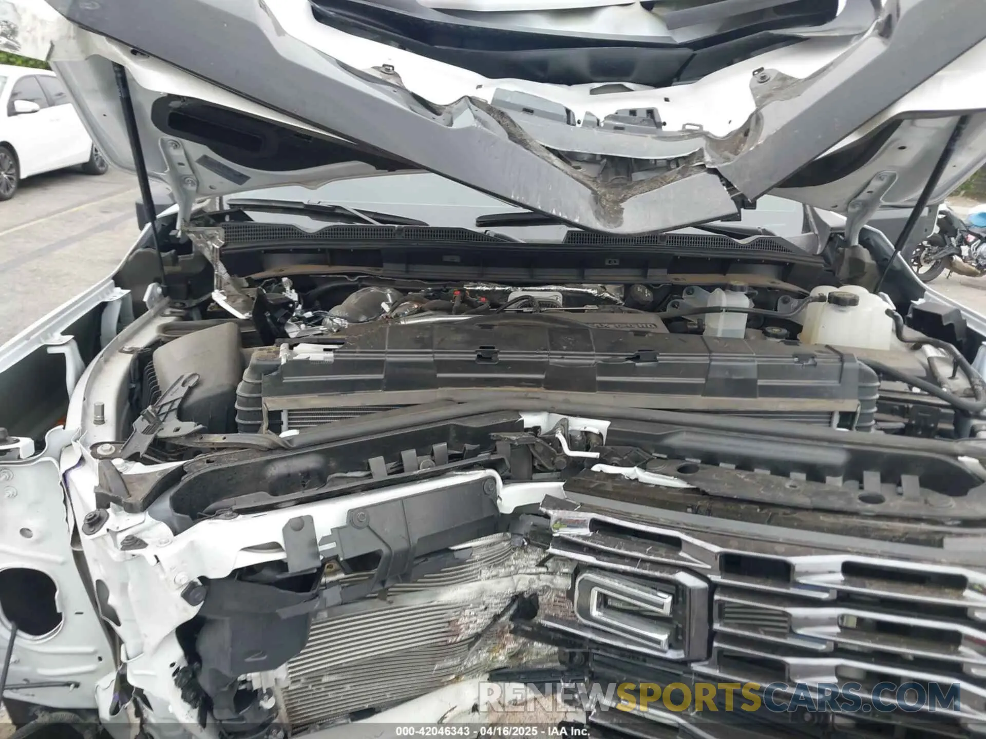9 fotografías del automóvil dañado 1GT4UYEY0SF129729 GMC SIERRA 3500HD 2025