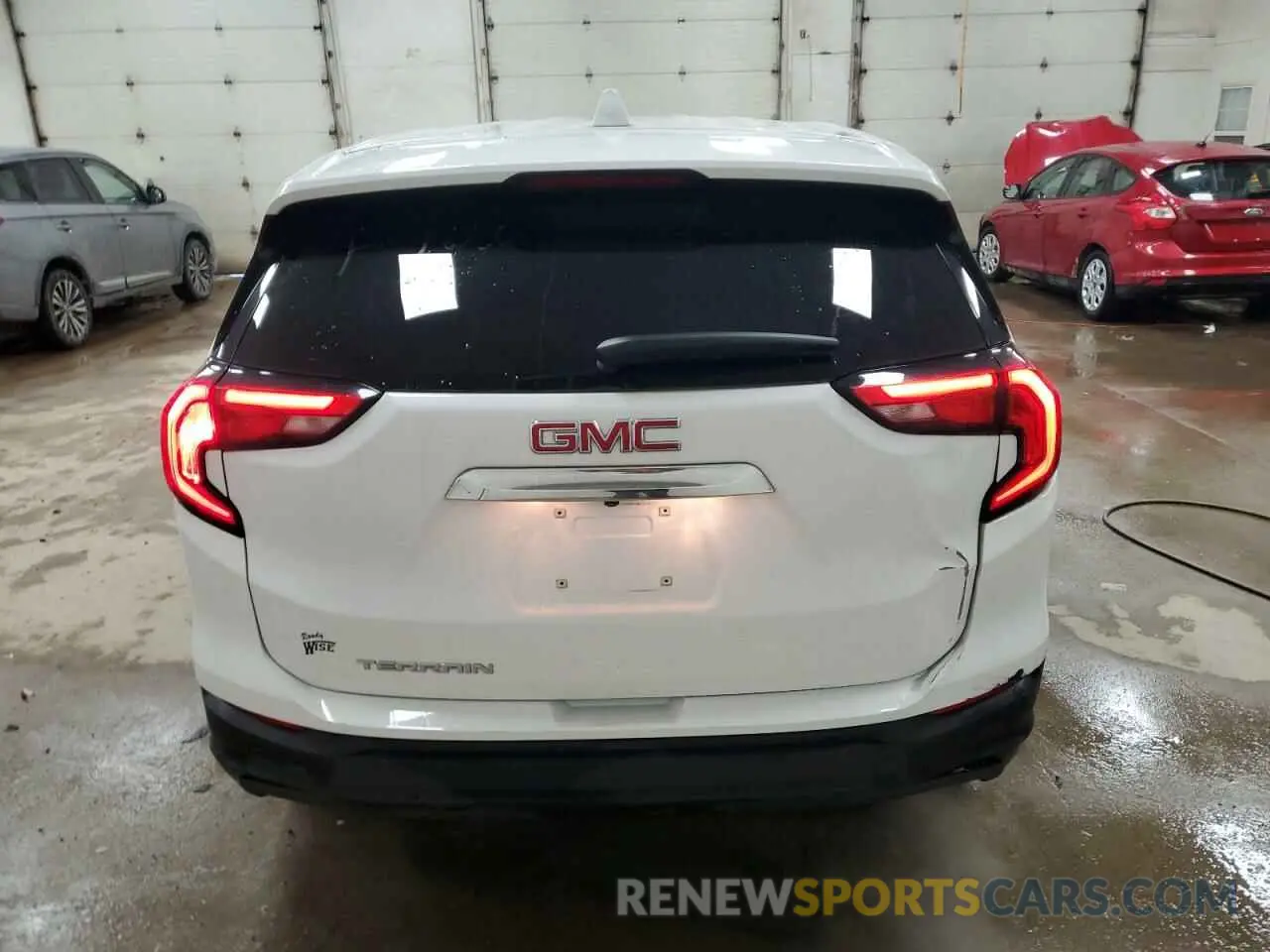 6 fotografías del automóvil dañado 3GKALMEV0KL102870 GMC TERRAIN 2019