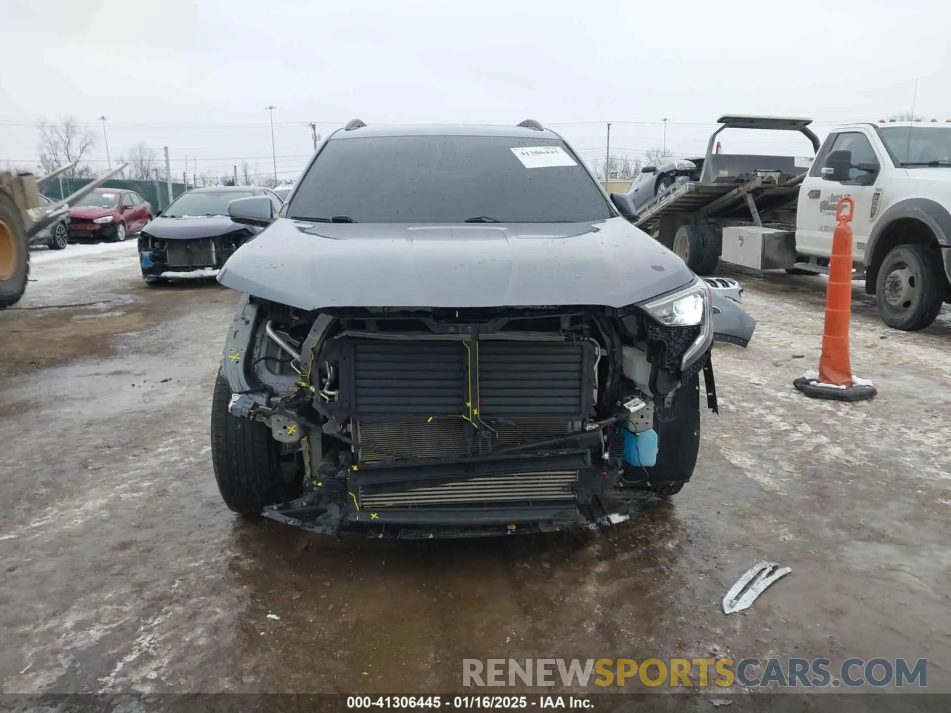 13 fotografías del automóvil dañado 3GKALMEV0KL104361 GMC TERRAIN 2019